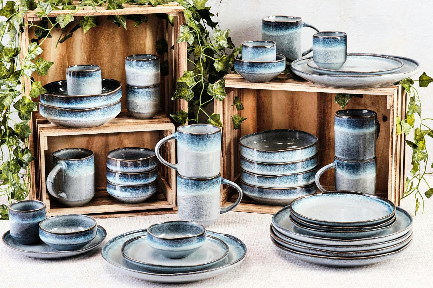 GENESIS - Set vaisselle 36 pièces en grès bleu