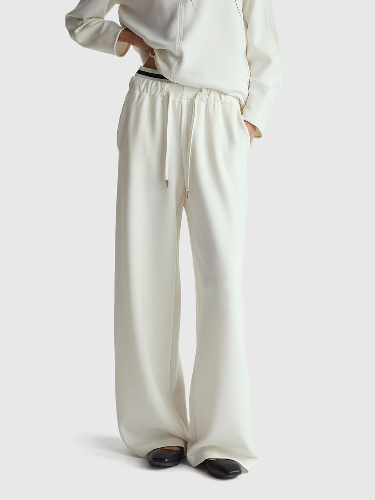 Wide trousers in stretch Modal