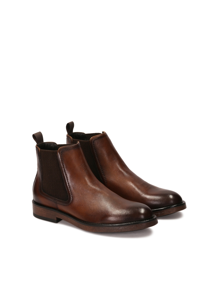 Brown classic men's Chelsea boots