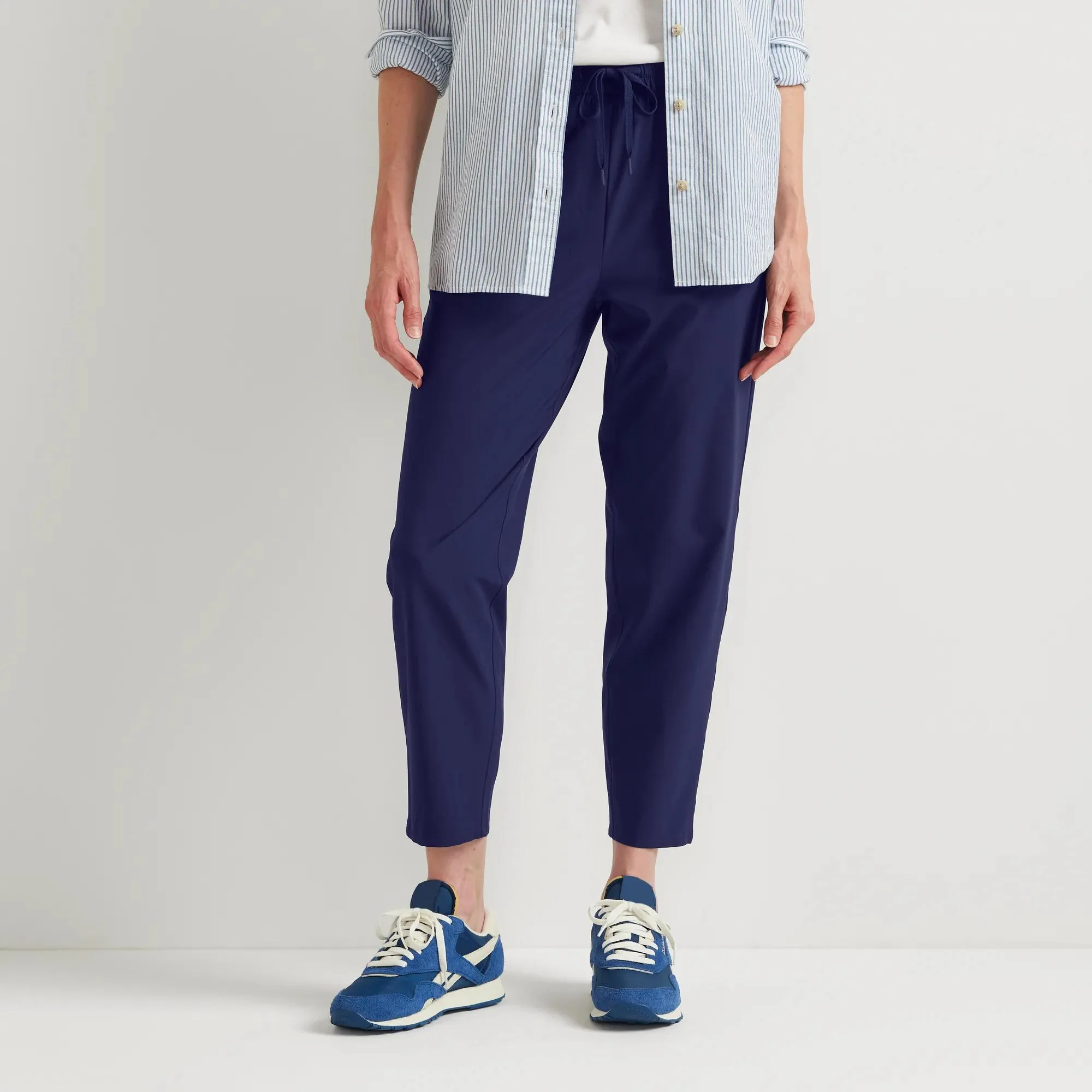 Women's Departure Stretch Tie-Front Ankle Pants