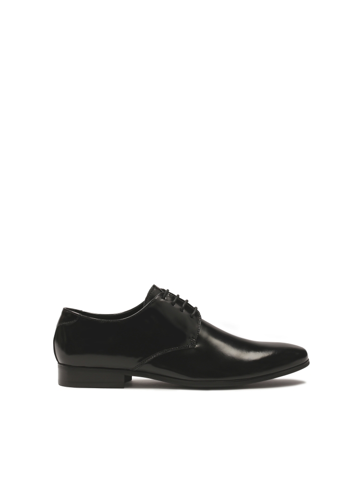 Black leather formal shoes