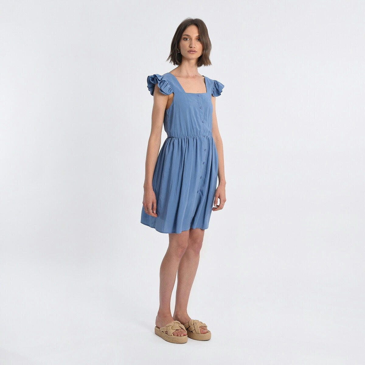 Robe boutonnée manches courtes avec volants