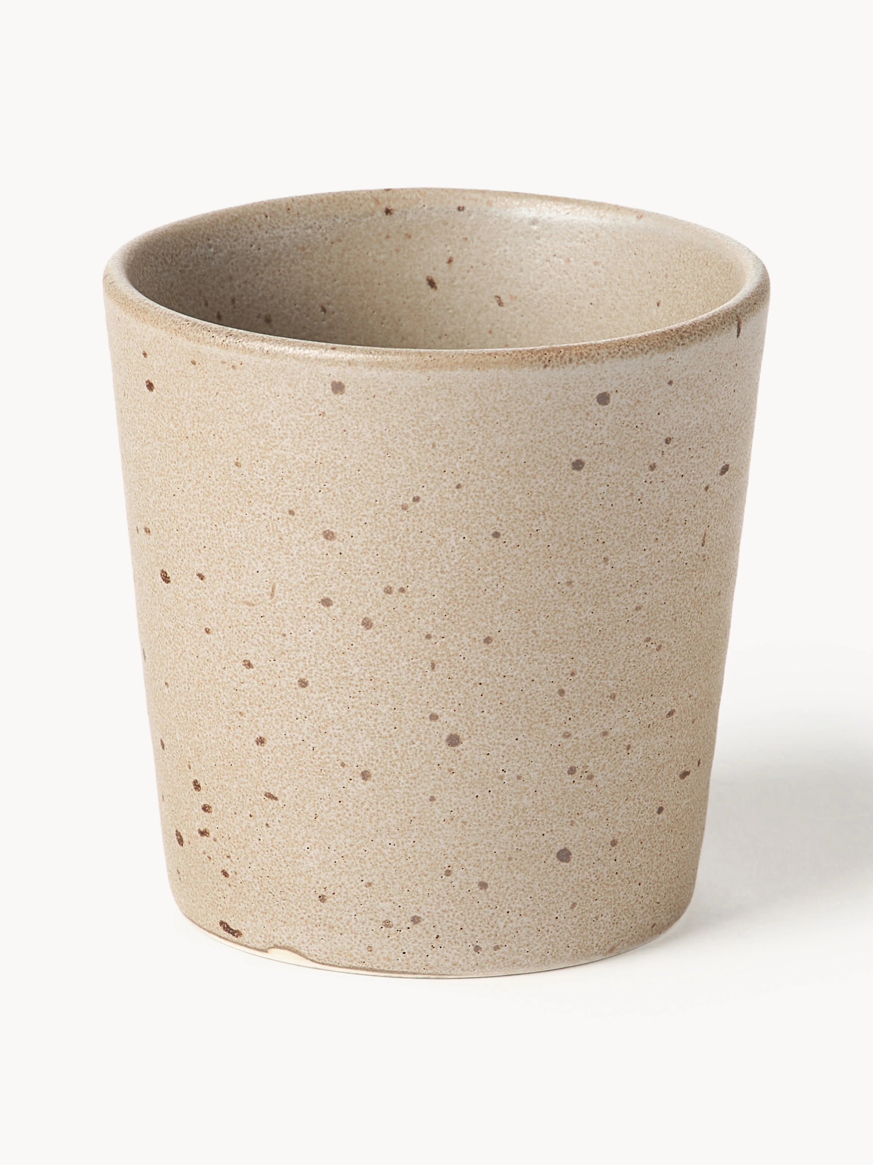 Becher Kumi