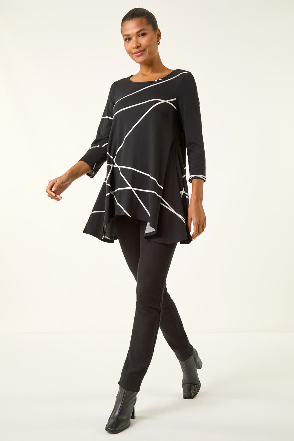Roman Linear Print Hanky Hem Top