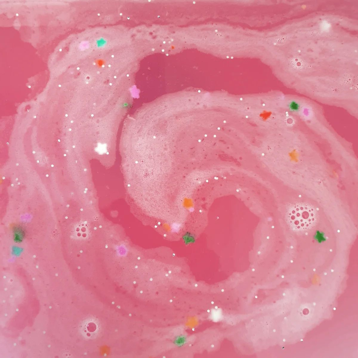 Bomb Cosmetics The Christmas Unicorn Bath Bomb Cracker