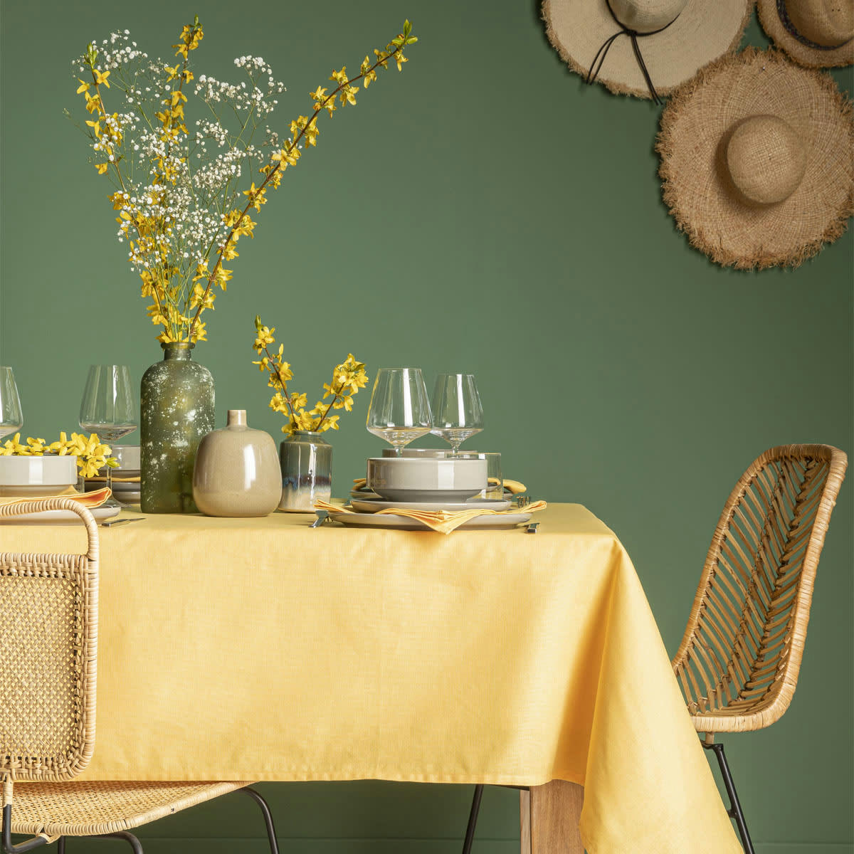 CAMBRAI - Nappe en coton ronde traitee teflon jaune mais 180x180