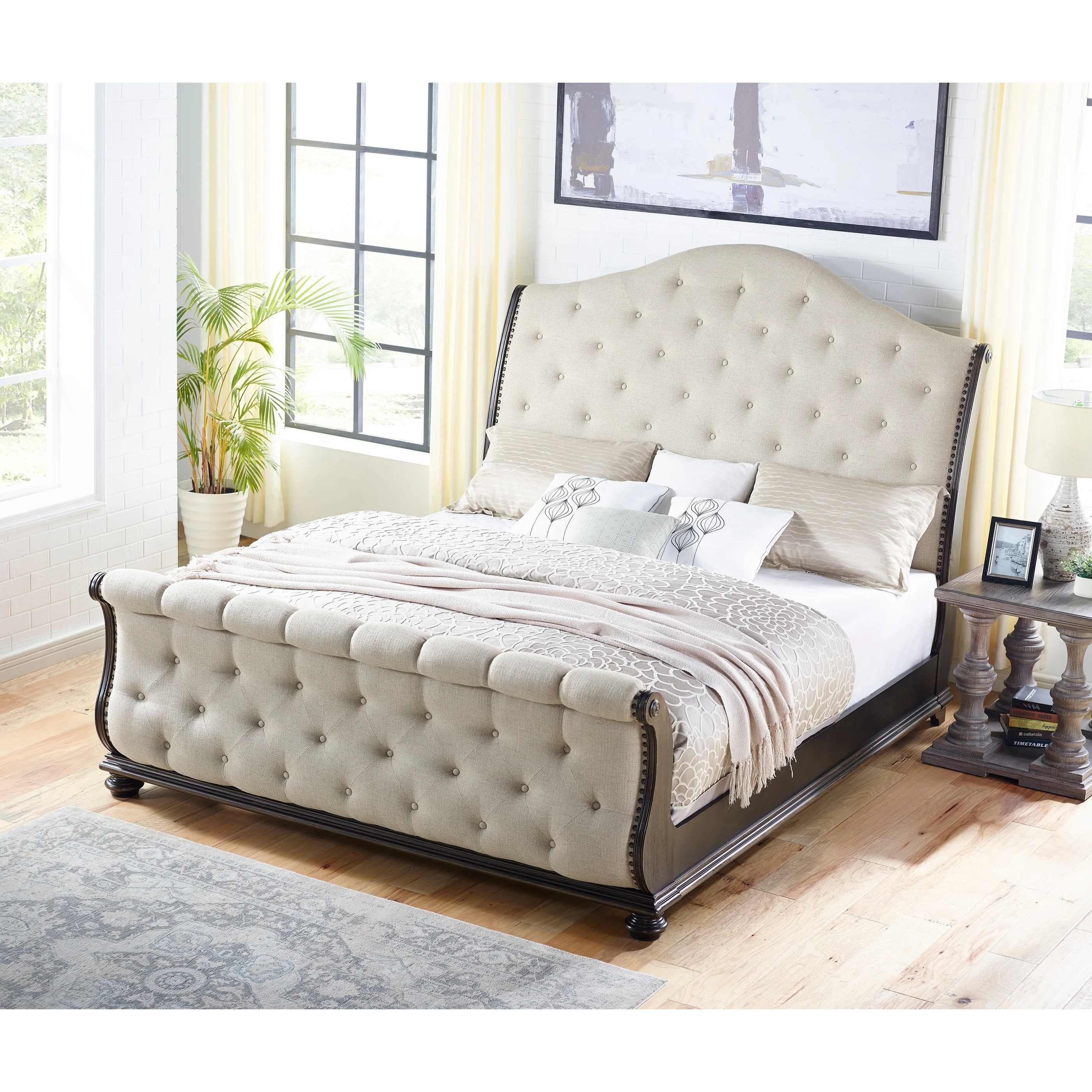 Steve Silver Raymond Rich Molasses Upholstered Sleigh Bed