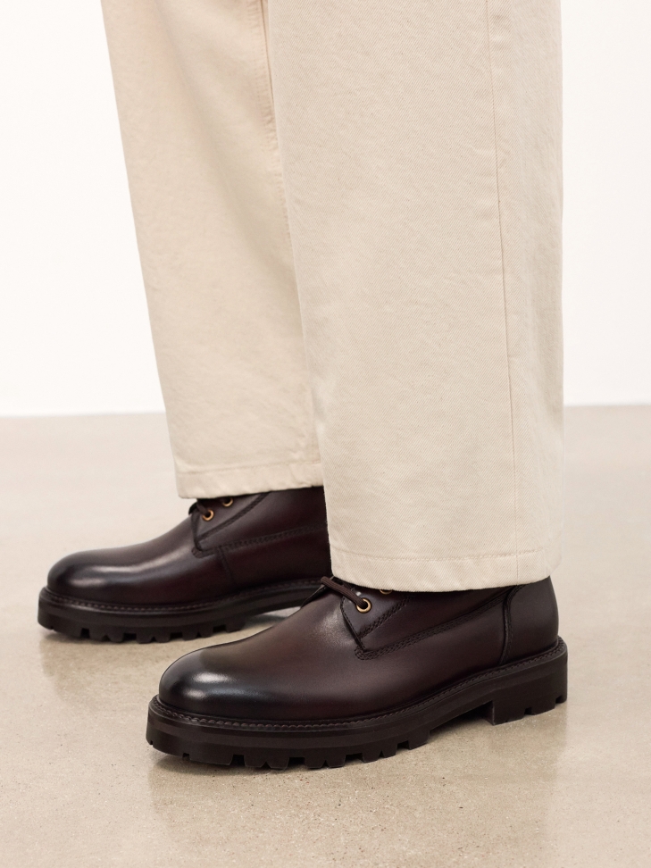 Brown boots on trep sole