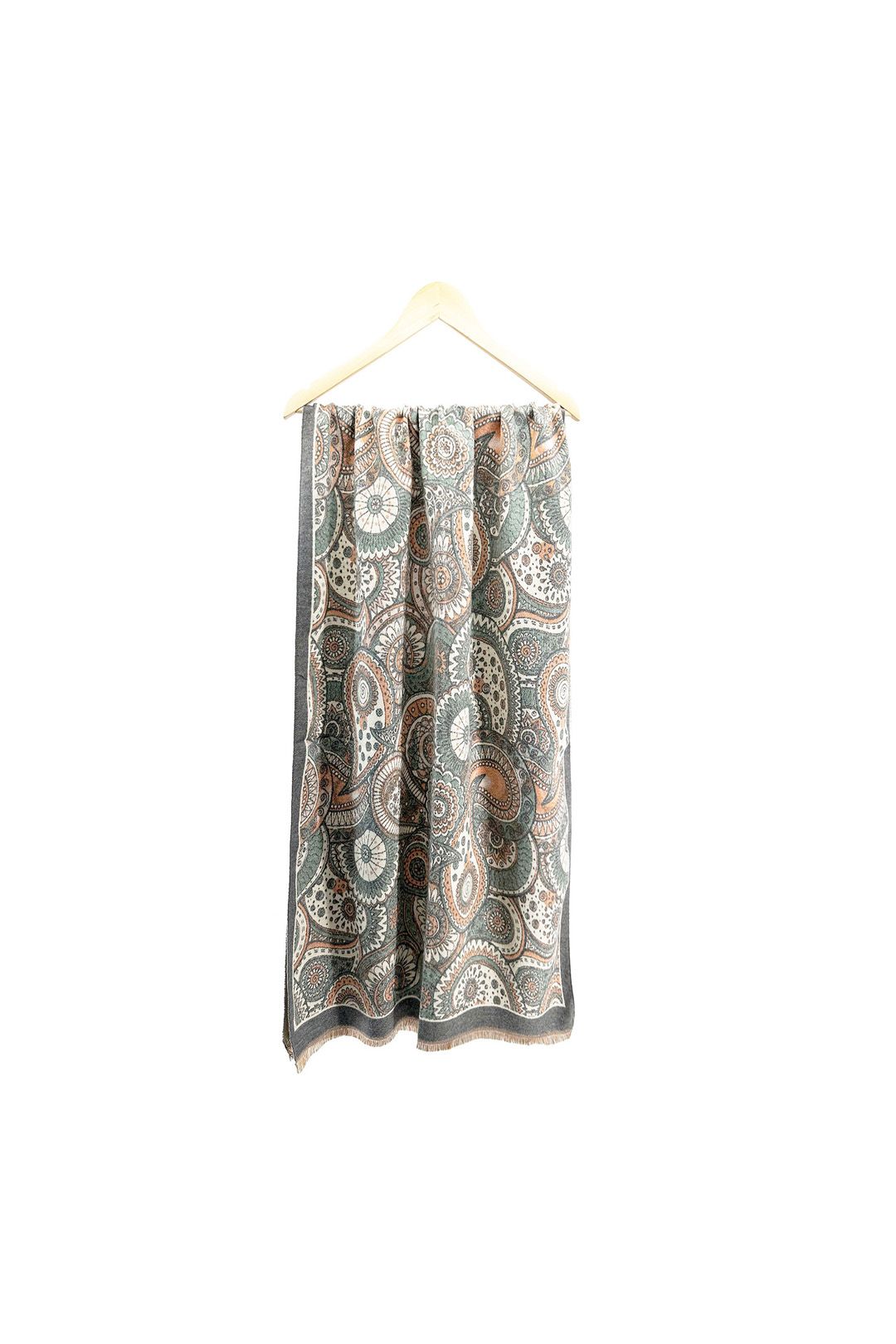 Vellin Paisley Pattern Reversible Scarf – Soft Touch, Fringed Edges