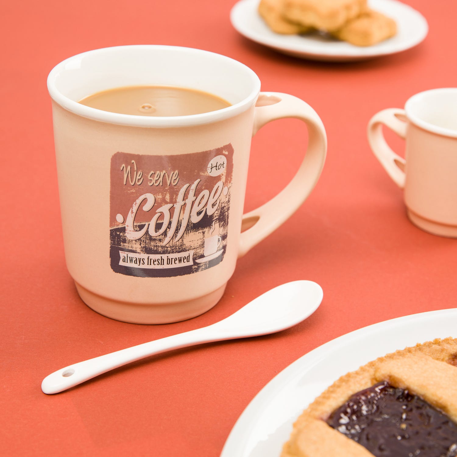 Tazza mug conica 400 ml con cucchiaino in porcellana crema