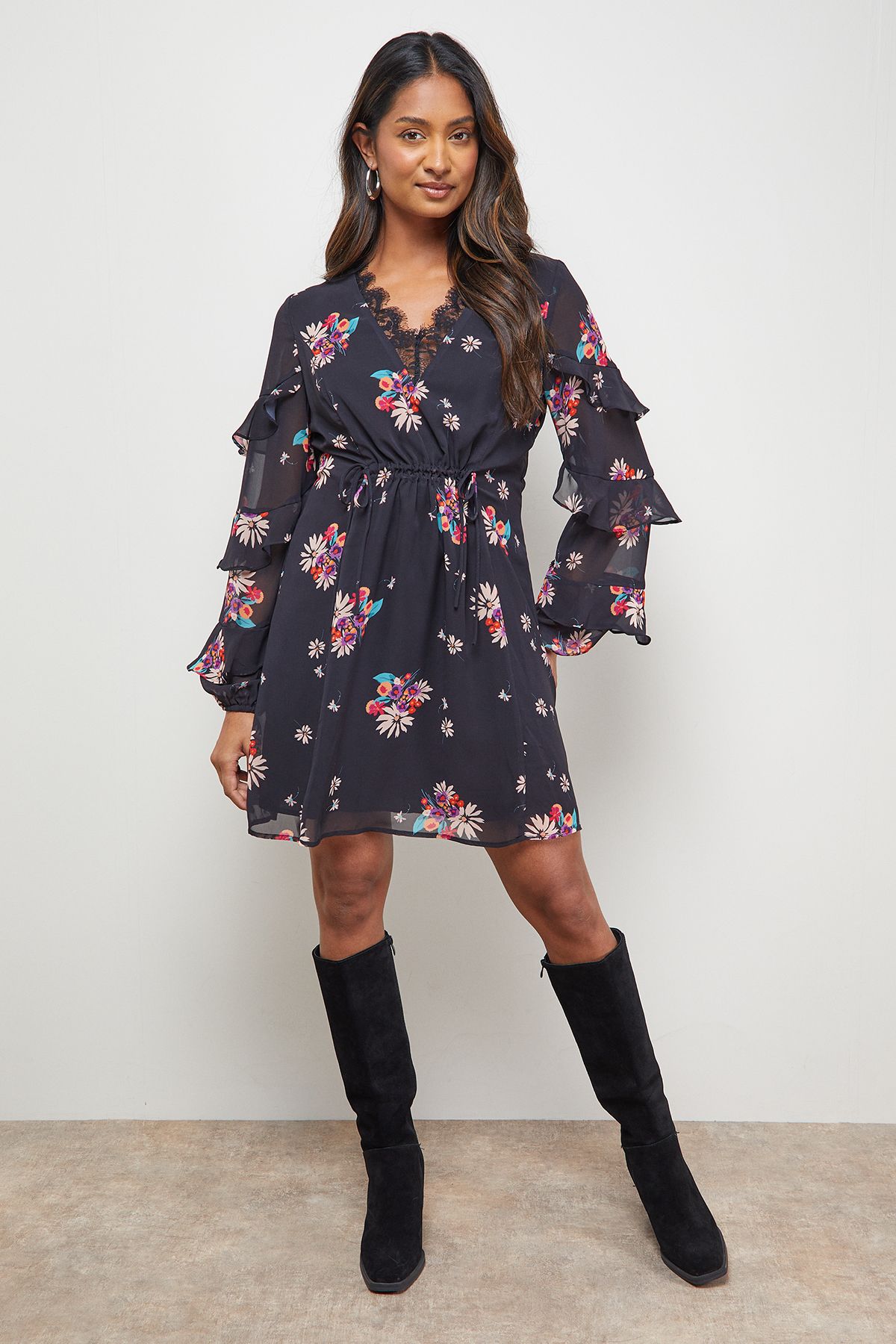 Oasis Printed Lace Detail Frill Sleeve Mini Dress
