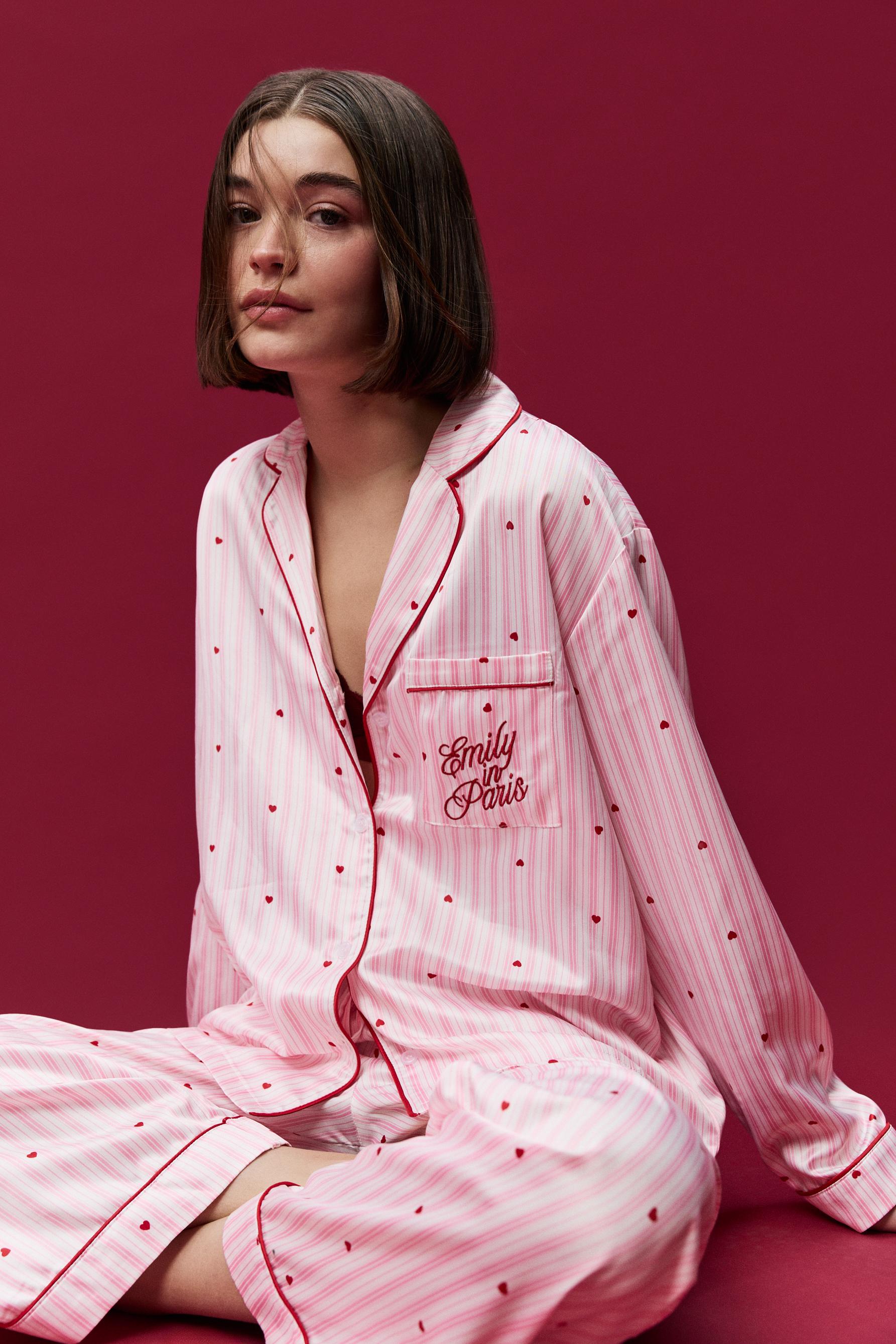 Pijama camisero Emily in Paris™