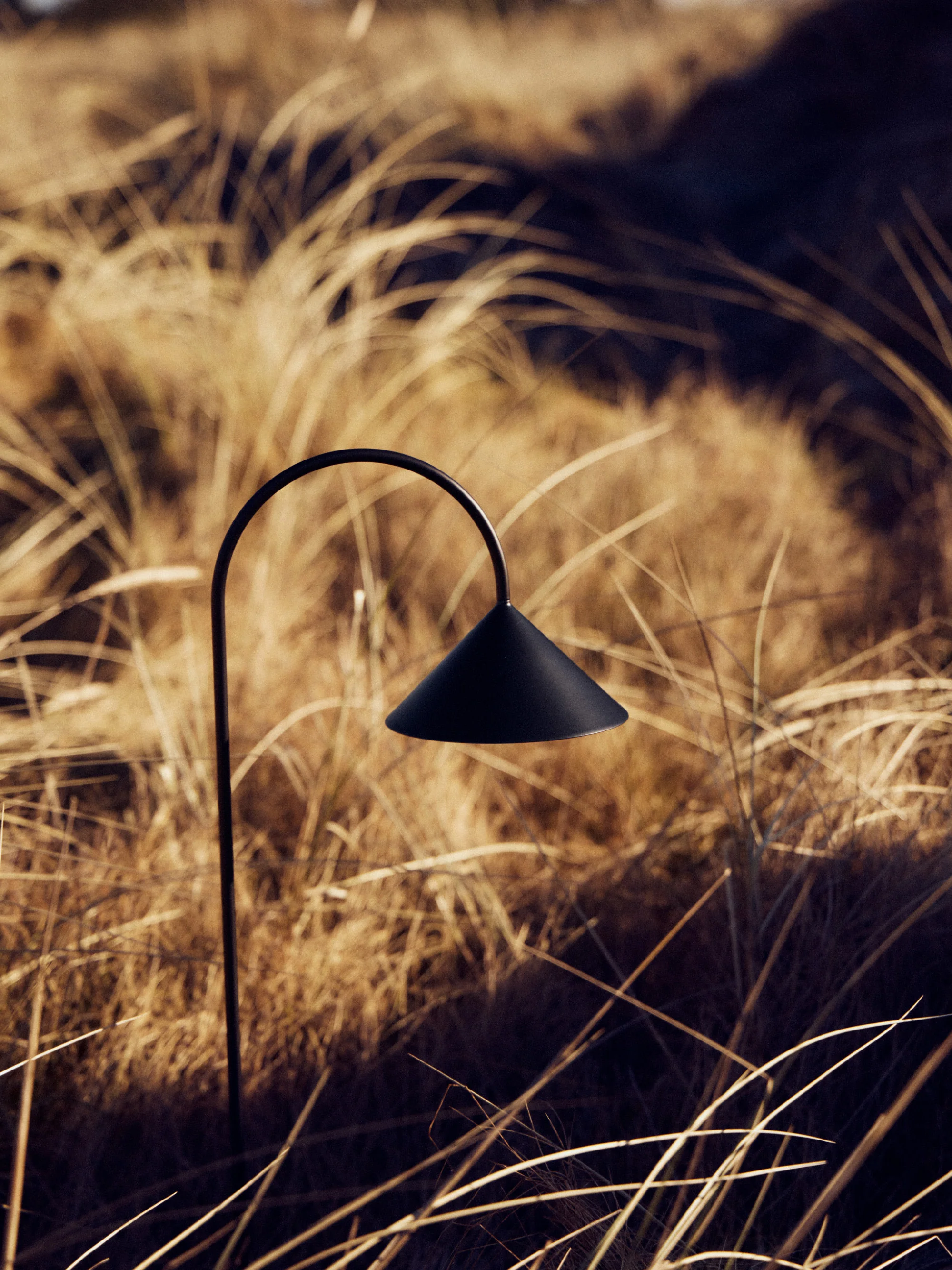 Dimmbare LED-Stehlampe Grasp