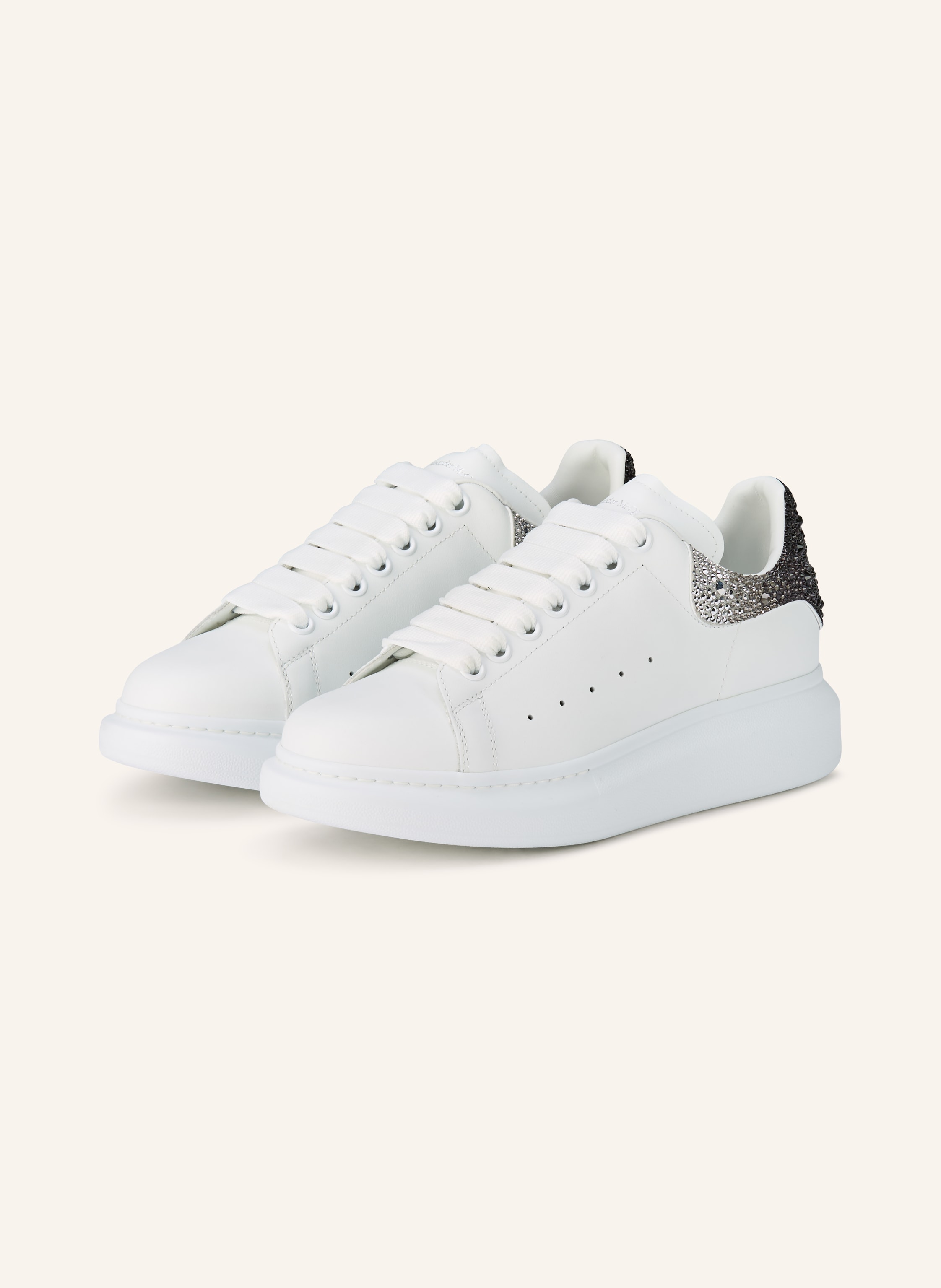 McQUEEN Sneaker mit Schmucksteinen