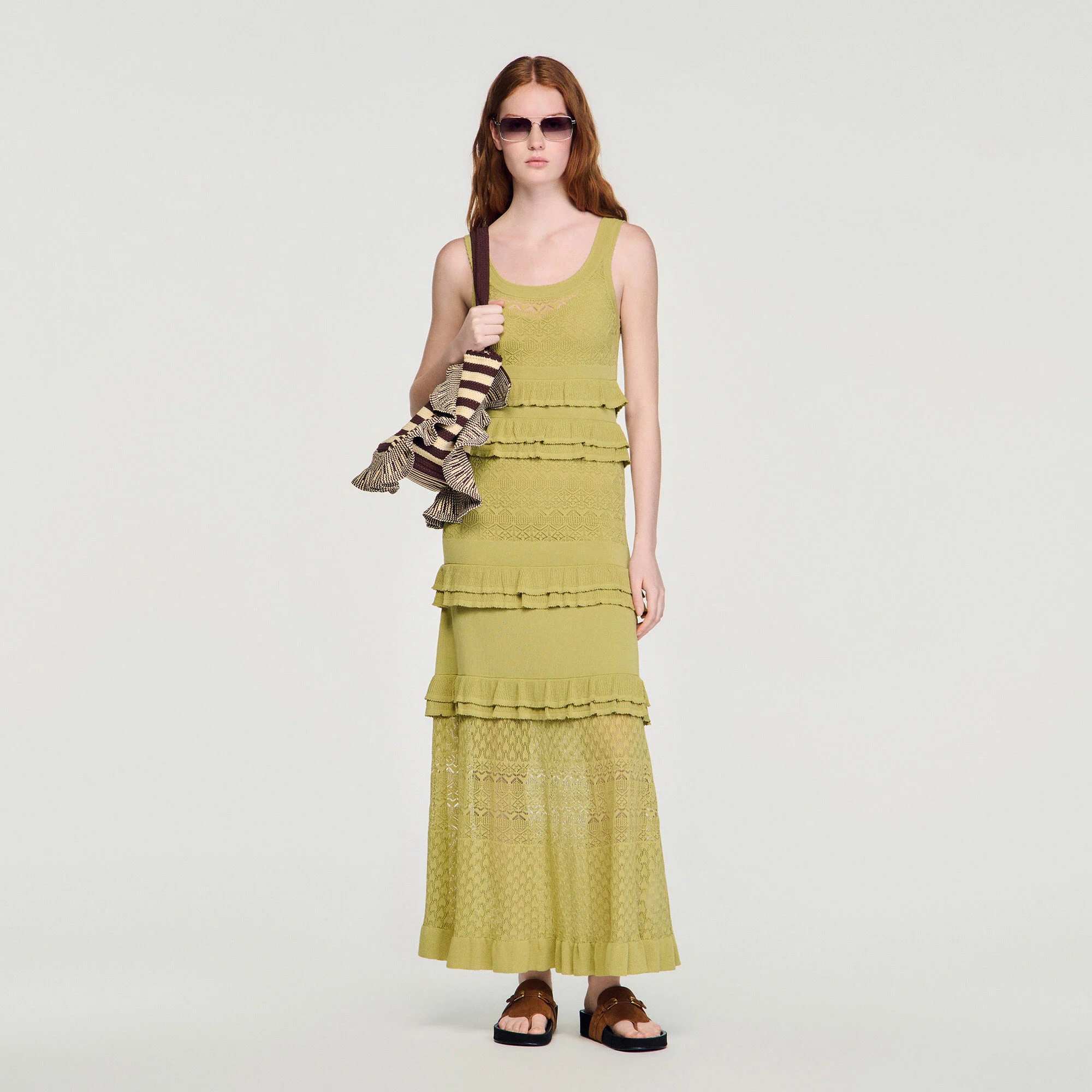 Robe longue en maille à volants