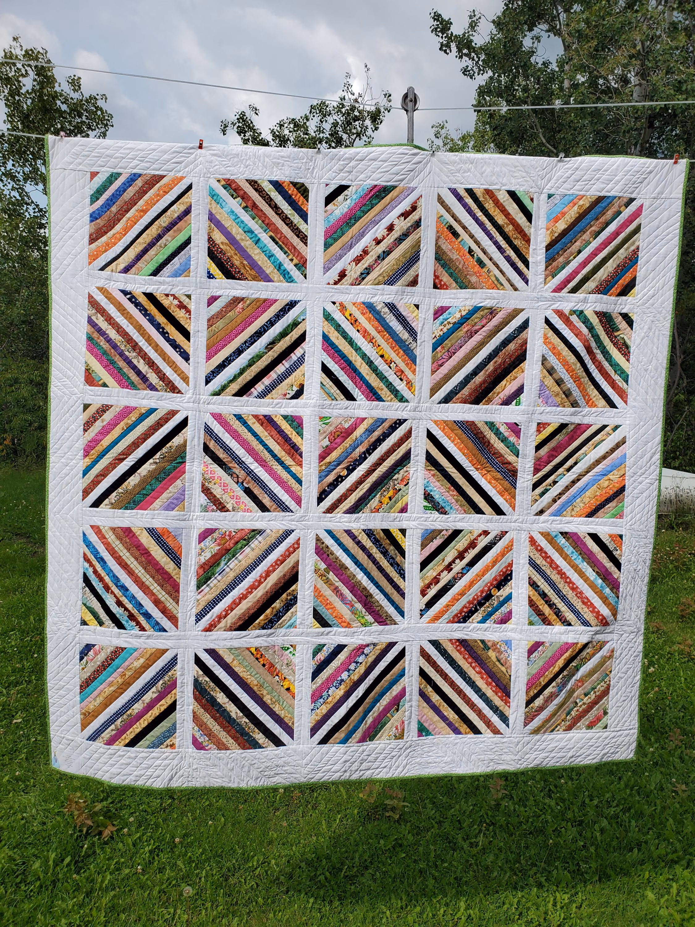 Old Town Mystery Queen Quilt