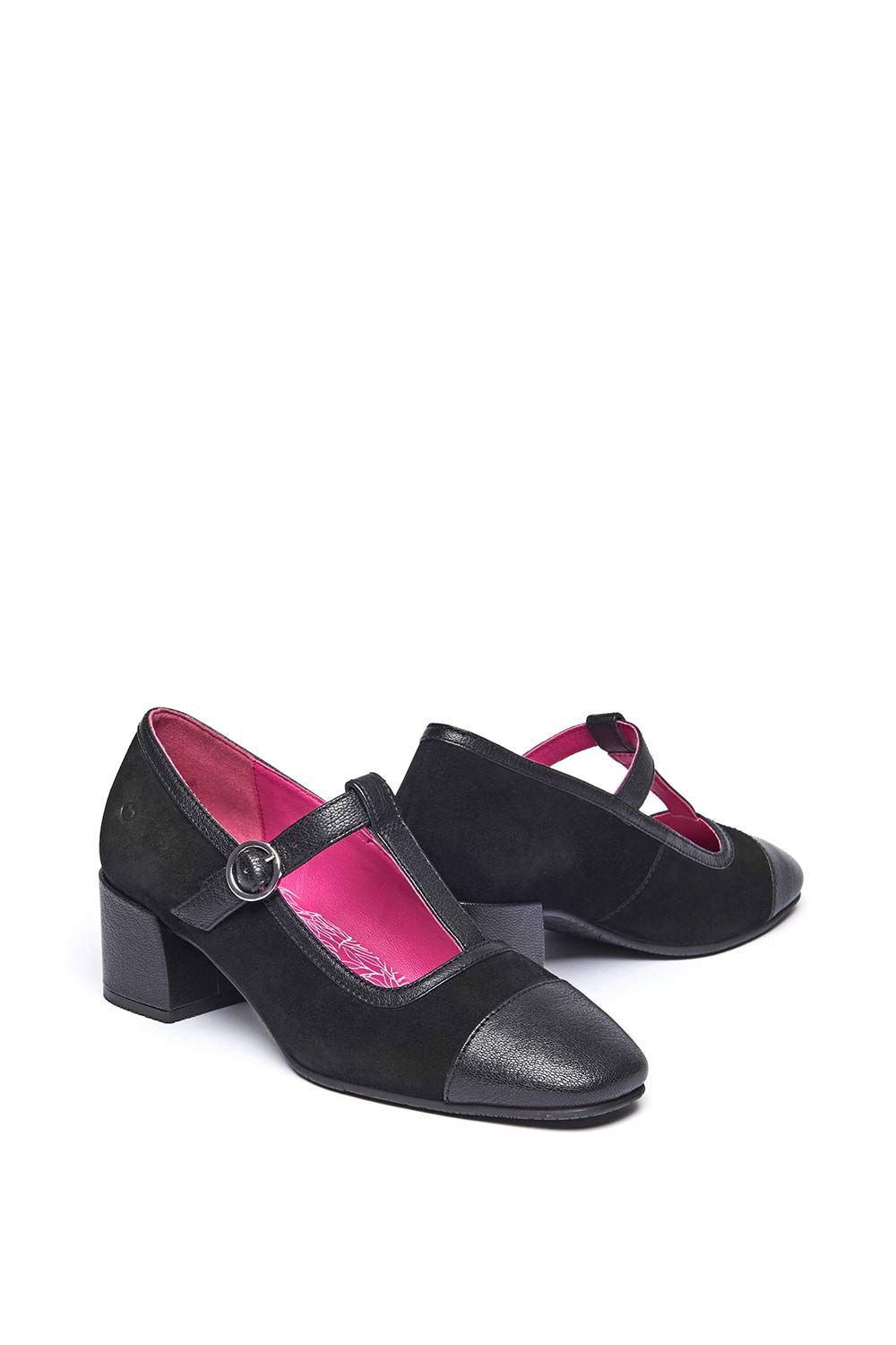 Moshulu Buchoo' T-Bar Heel