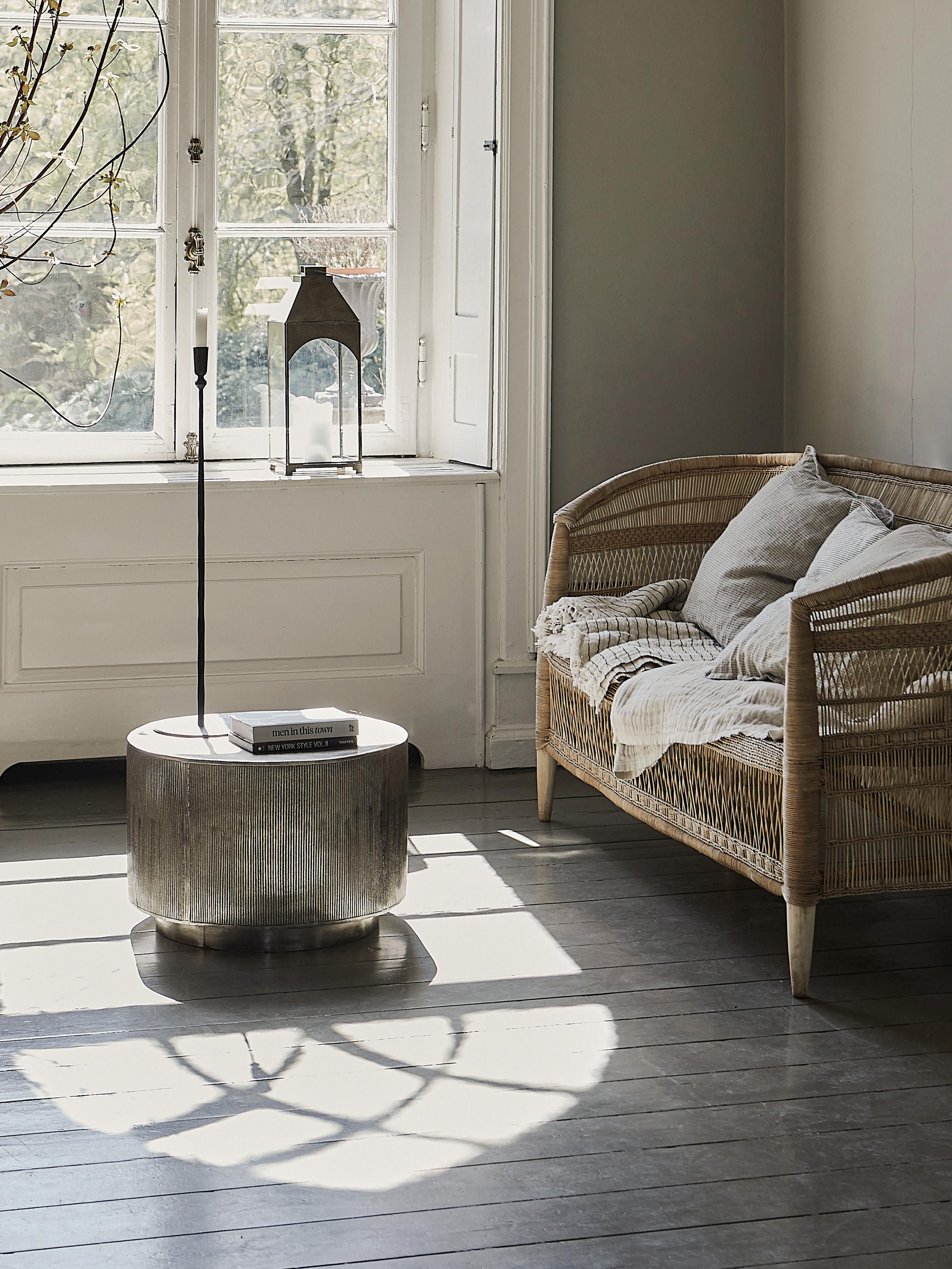 Runder Couchtisch Rota mit Antik-Finish