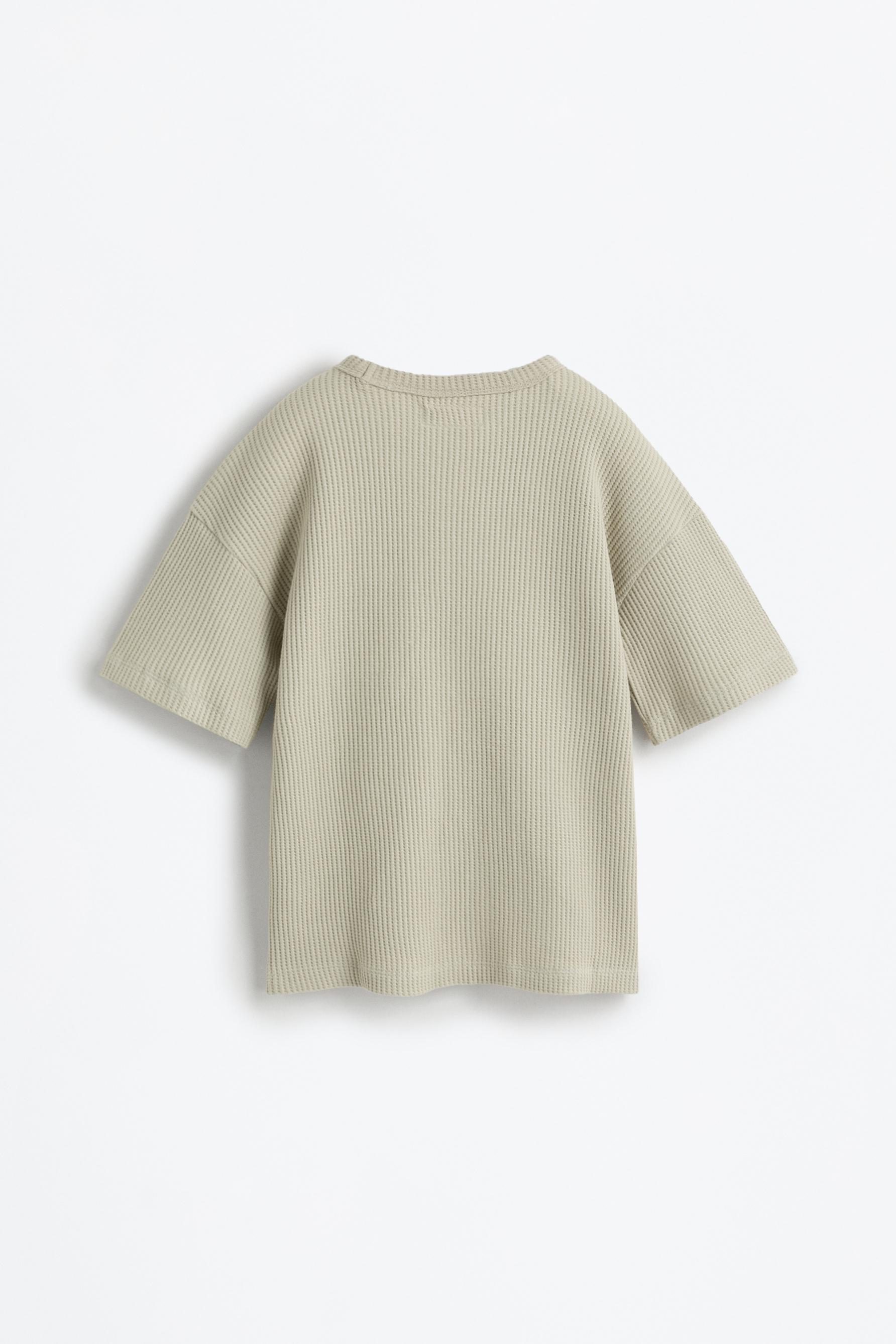 Camiseta gofrada