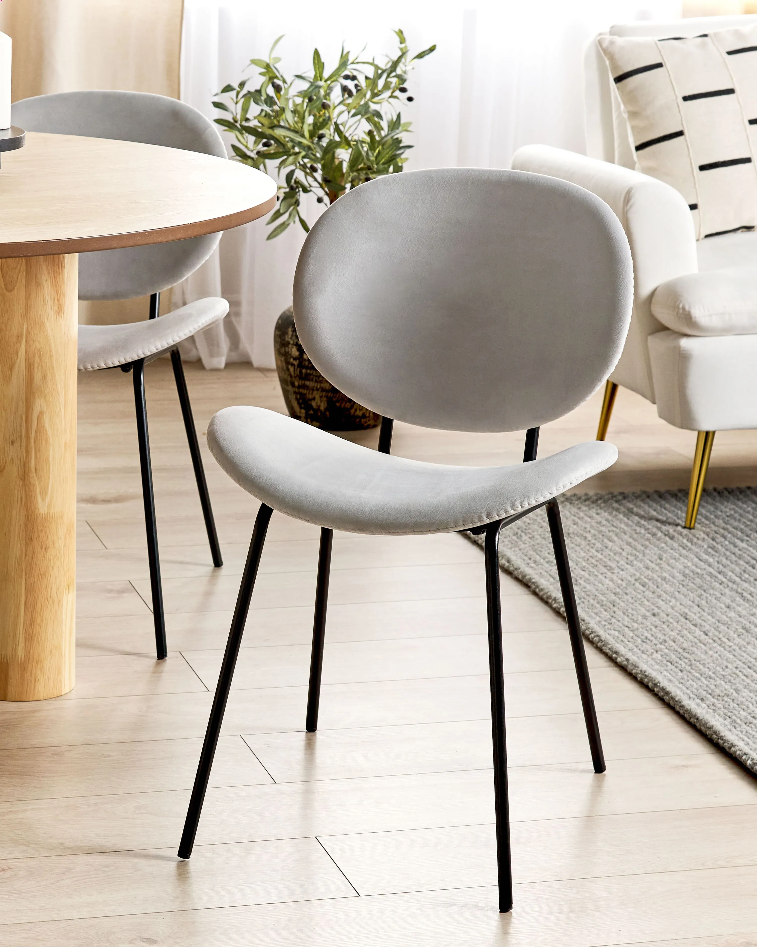 Set of 2 Dining Chairs LUANA Velvet Light Grey