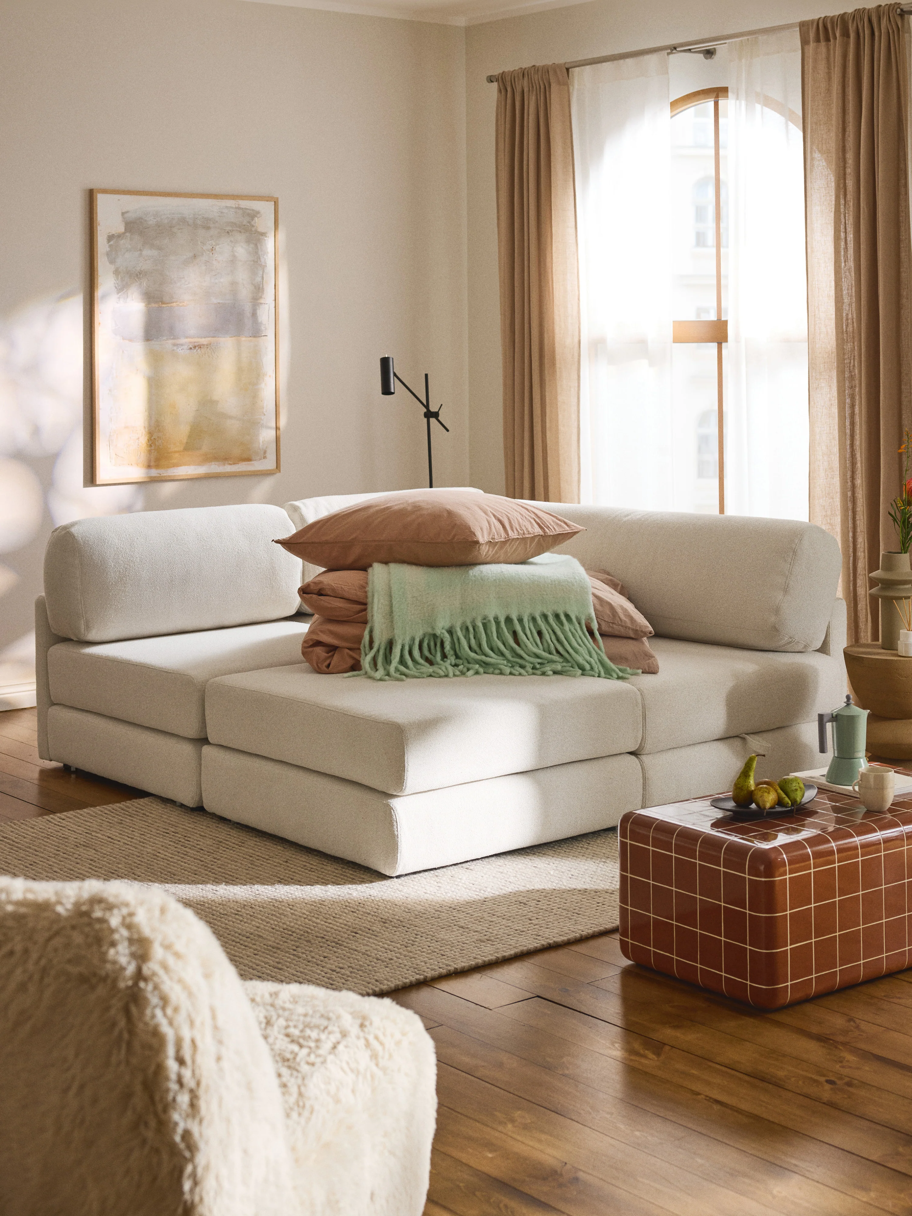 Bouclé-Eck-Schlafsofa Ladina mit Stauraum
