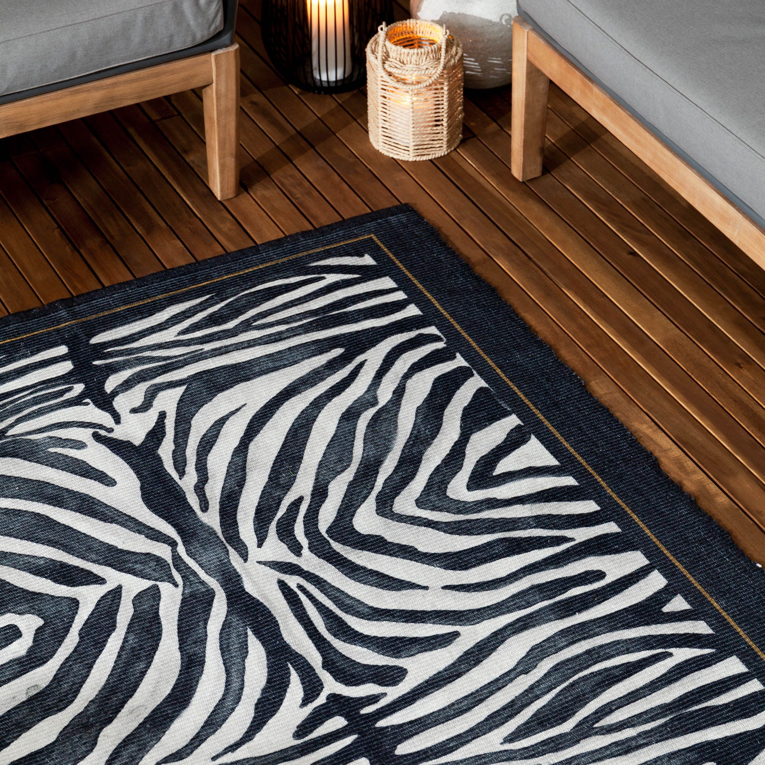 Paoletti Leopardis Zebra Printed Indoor/Outdoor Rug