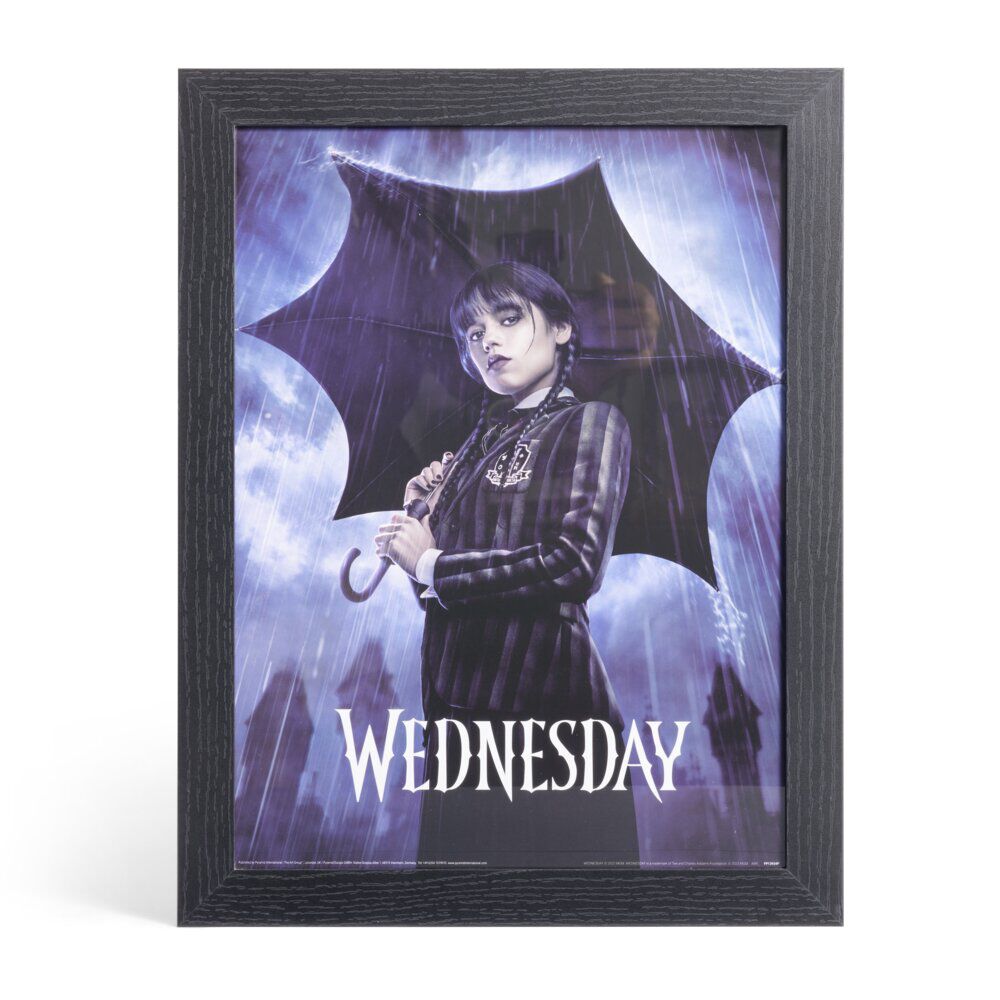 Affiche Mercredi Addams dans cadre bois noir 33,5x44,5xH1,5cm