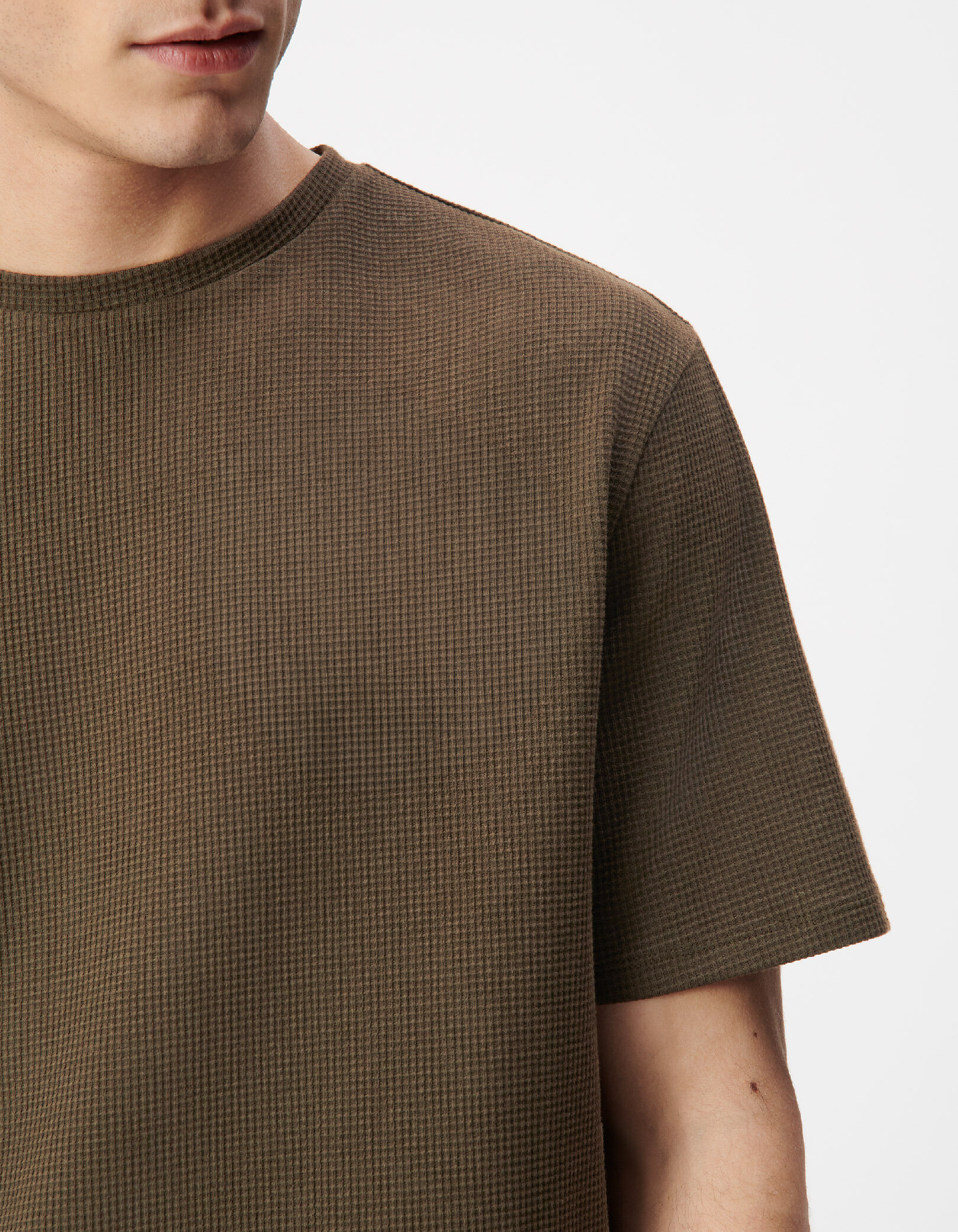 T-shirt col rond kaki nid d'abeille visuel dos Homme