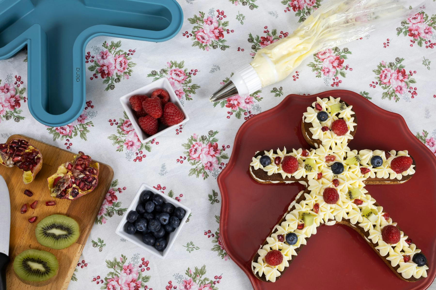 - Moule à gâteau personnage  Bleu