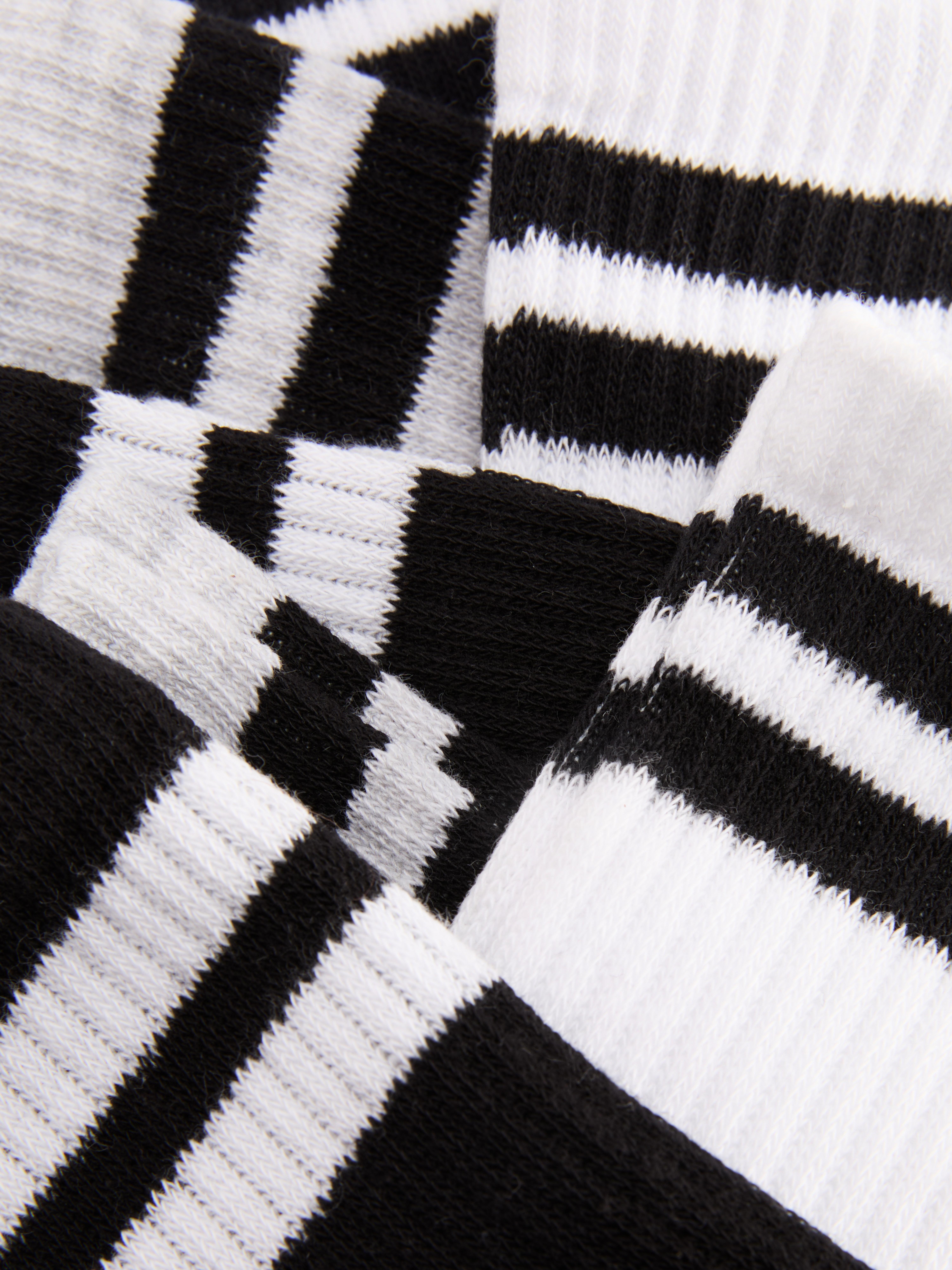 7pk Stripe Sports Socks