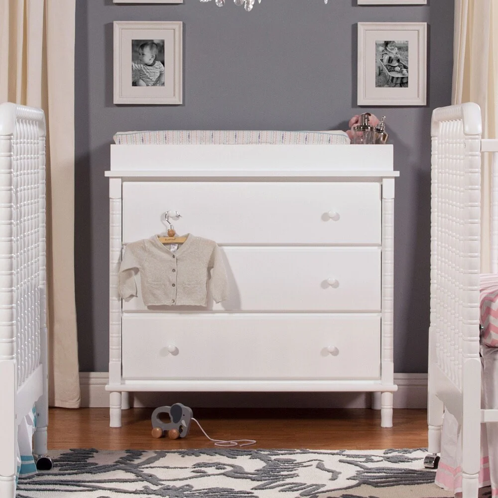 DaVinci Jenny Lind Spindle 3-drawer Dresser