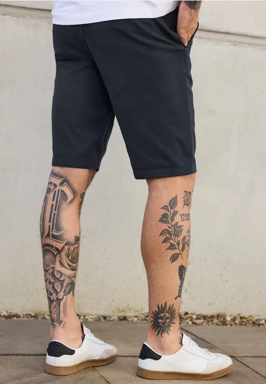 Struktur Chino mit Gürtel