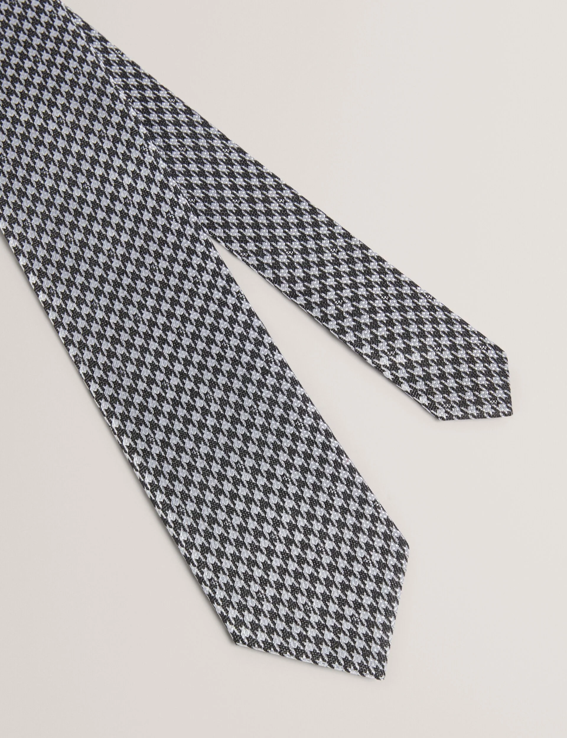 STATHIS | GREY