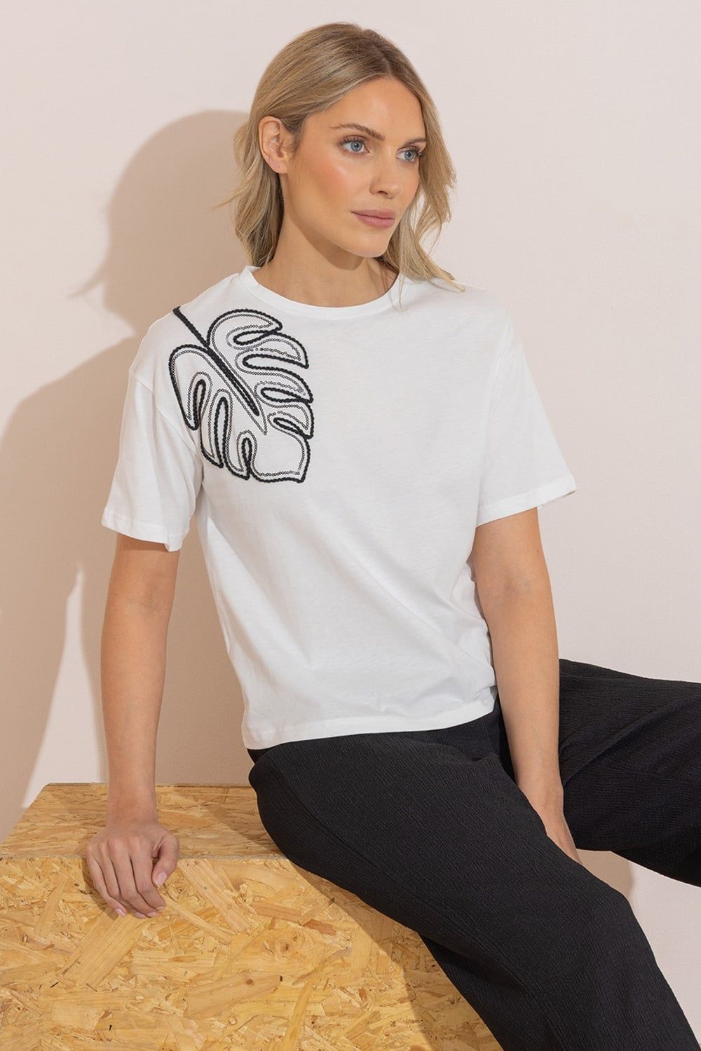Klass. Embellished Leaf Sequin T-Shirt