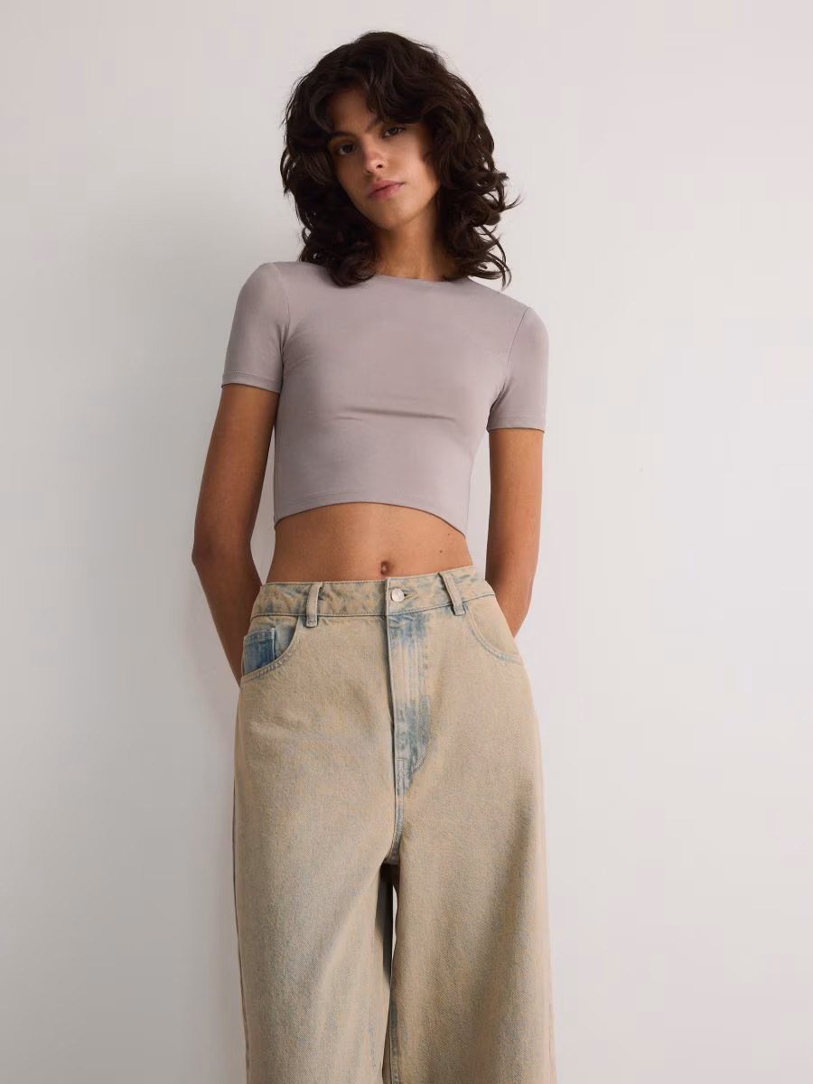 Short T-Shirt