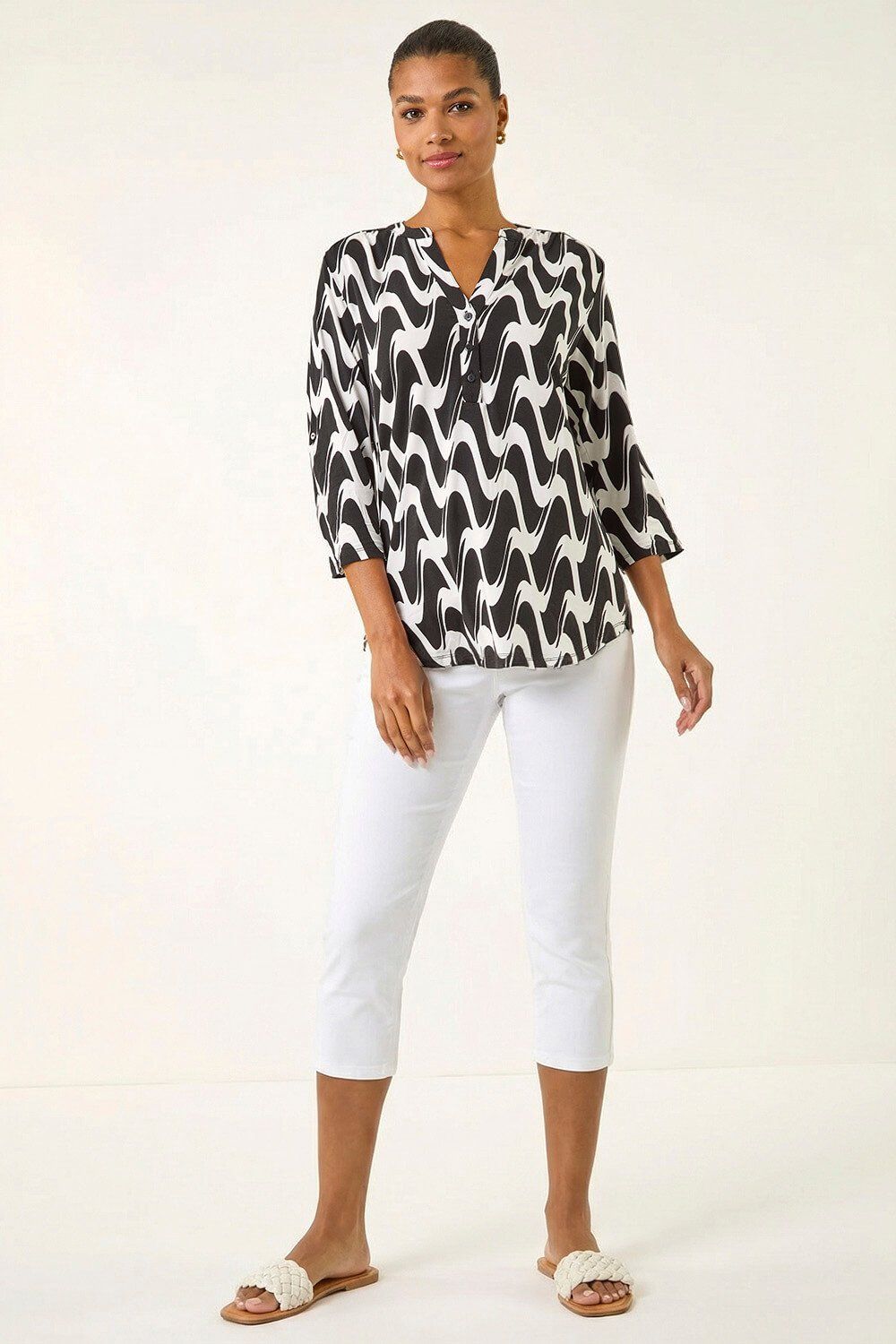Roman Geometric Print V-Neck Stretch Blouse