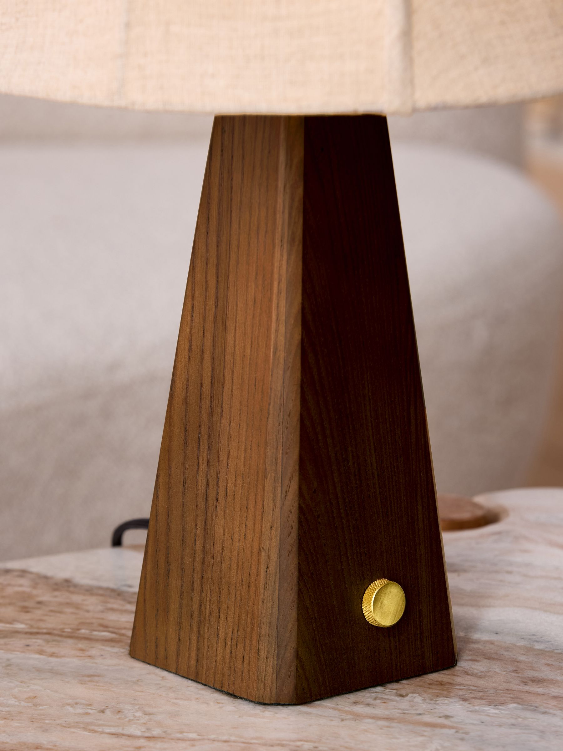 Benny Table Lamp in Dark Wood