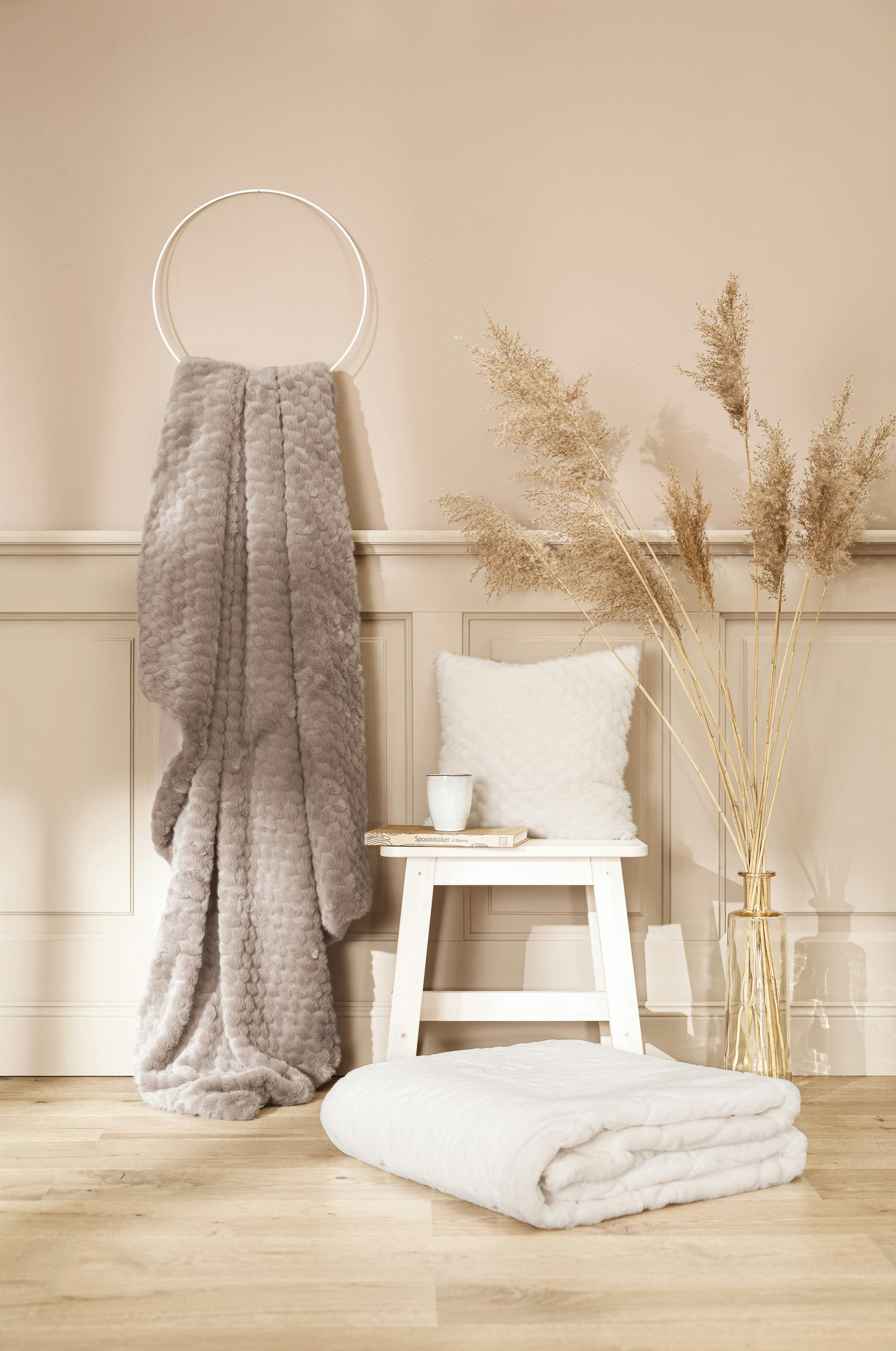 MINK - Plaid fausse fourrure  ivoire  avec doublure unie 200x150