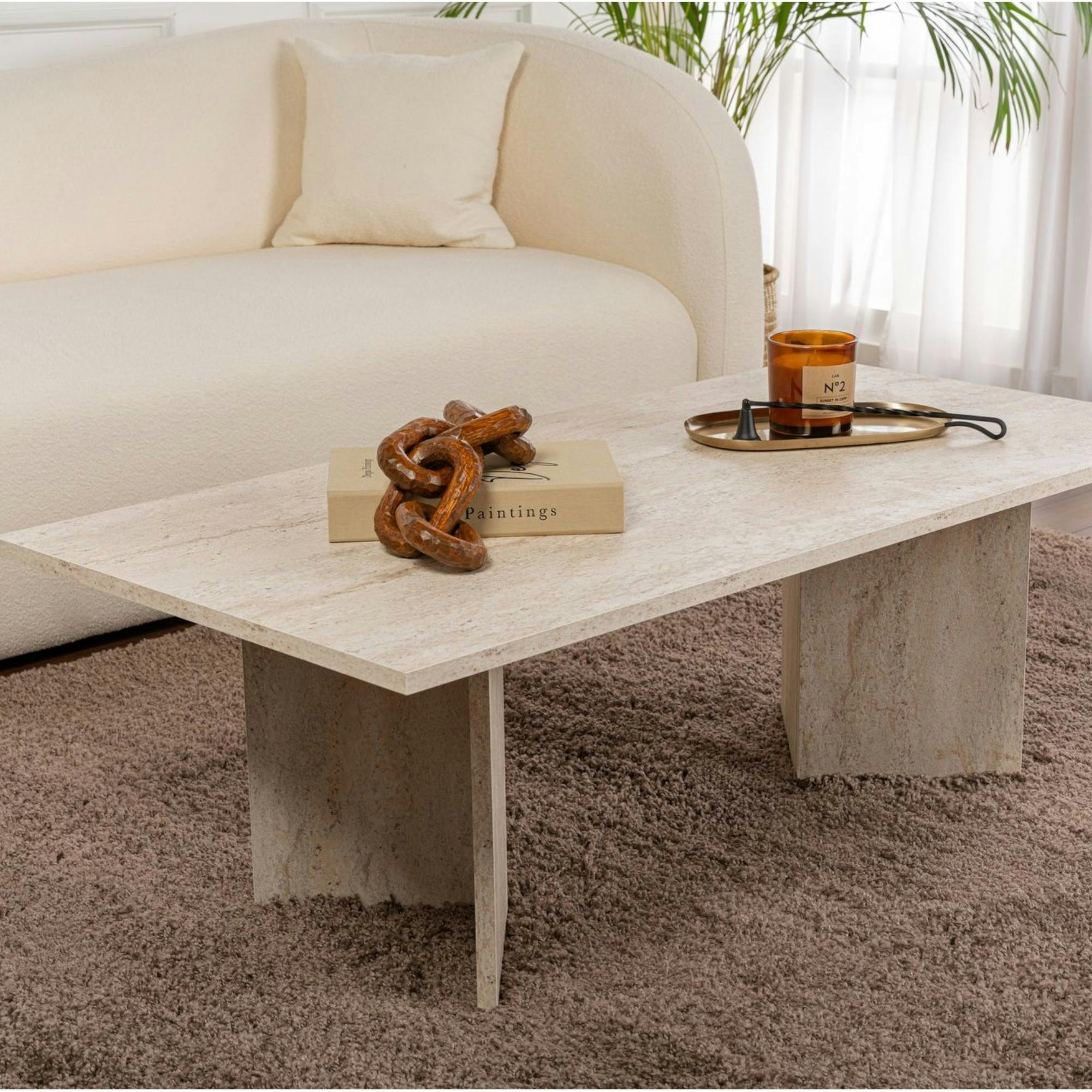Table basse moderne effet travertin - pieds en V MARFA