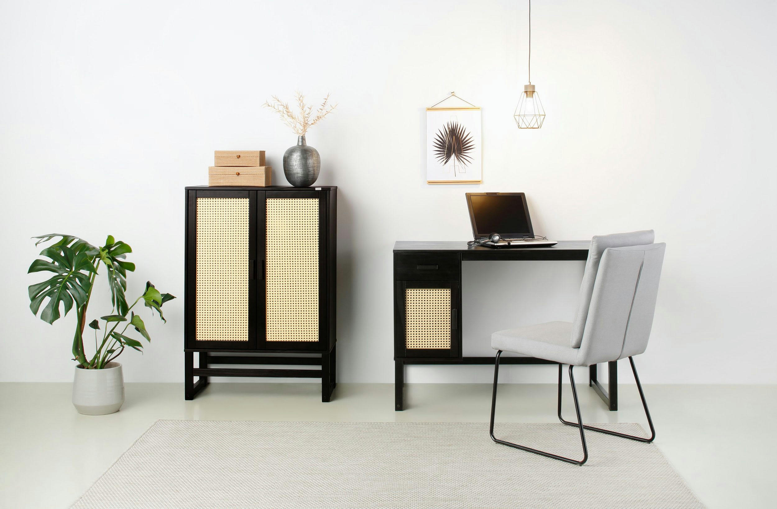 JOLENE - Armoire 2 portes en pin massif expresso