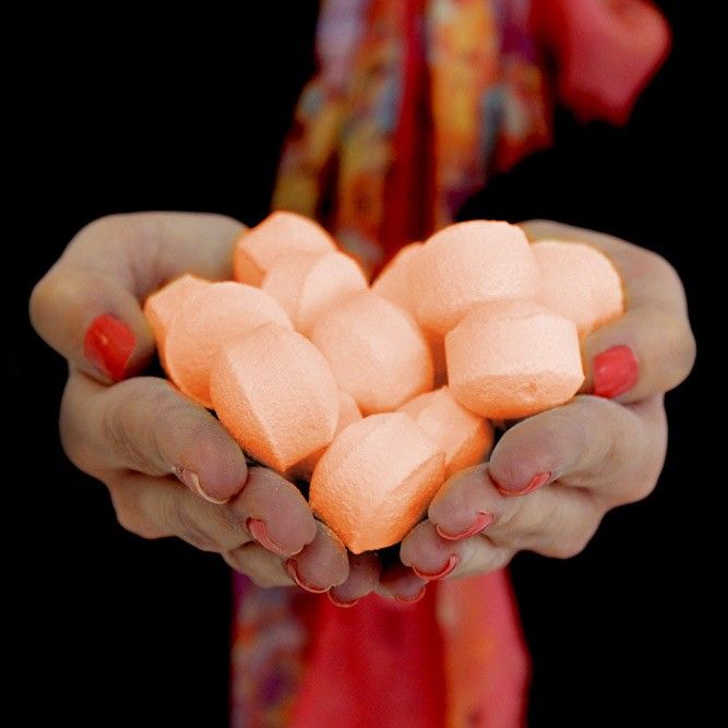 KDMD 1.3Kg Box of Chill Pills (Mini Bath Bombs) - Fresh Oranges