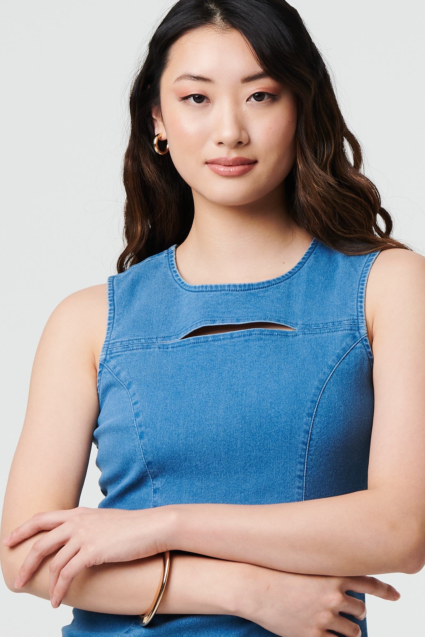 Izabel London Cut-Out Detail Sleeveless Denim Mini Dress