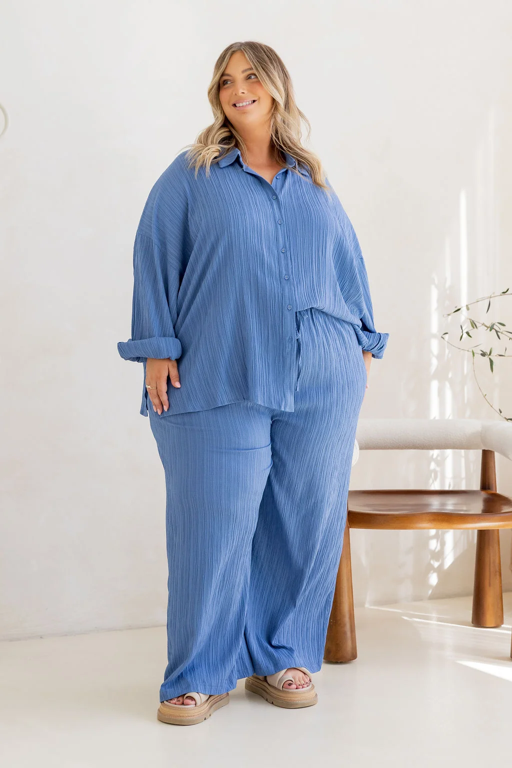 Gina Pant in Textured Denim Blue