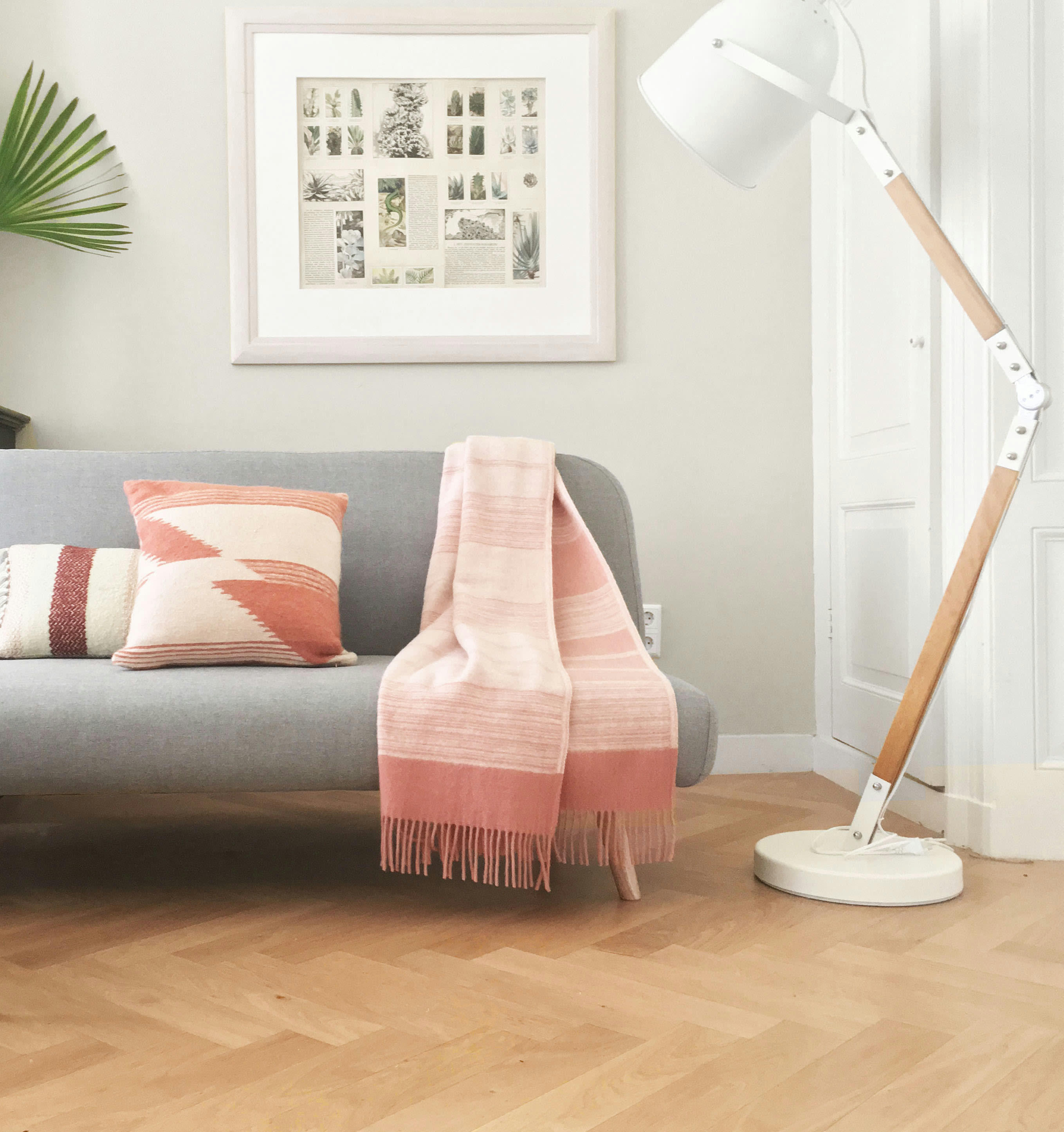 NOMAD - Coussin rose acajou 50x50