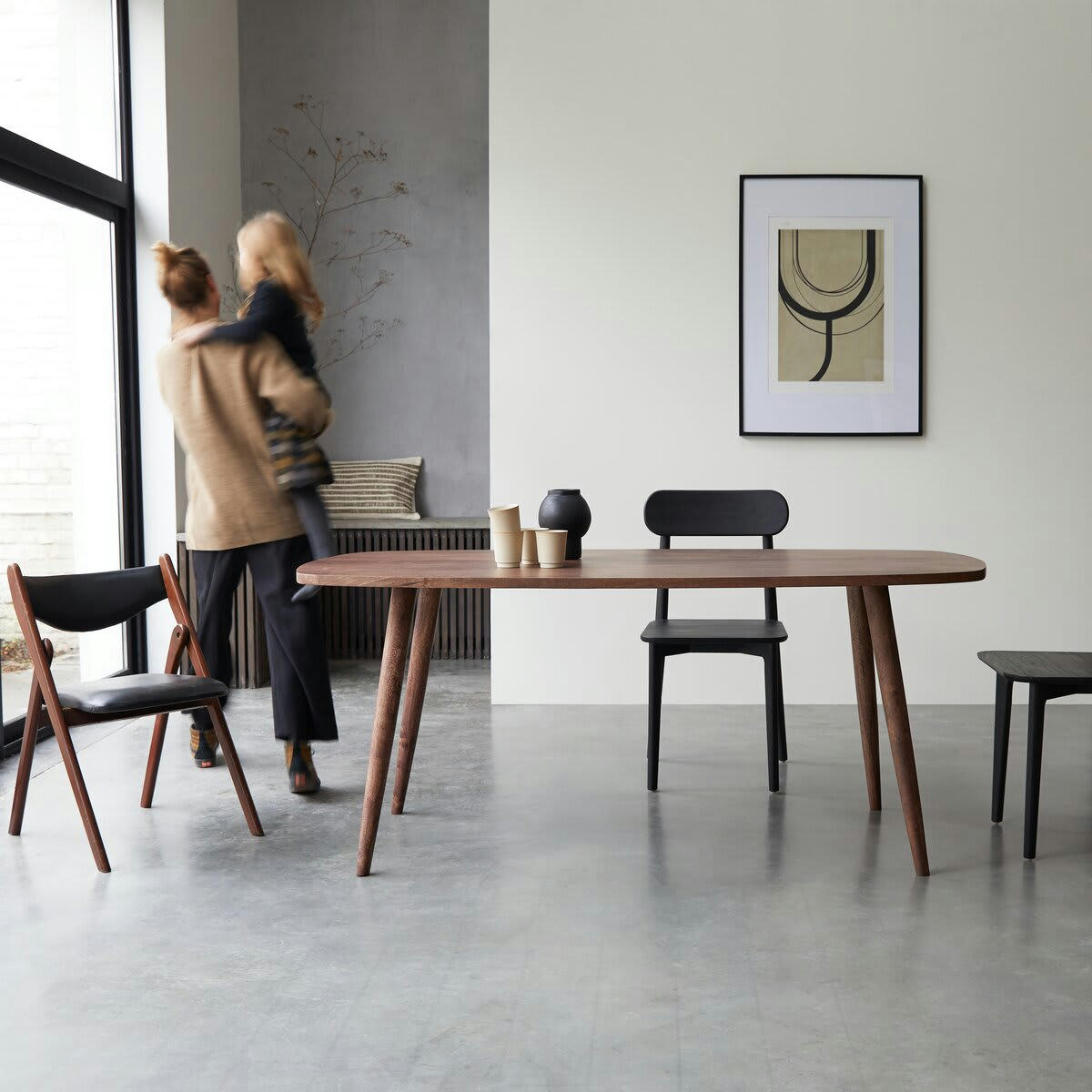 LAZARE - Table en manguier massif 4/6 pers.