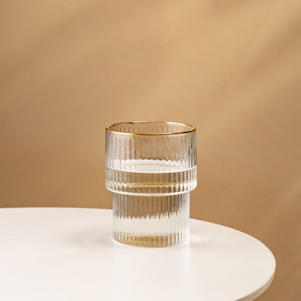 Szklanka LYNN piętrowana ryflowana mała ze złotym rantem 0,32 l