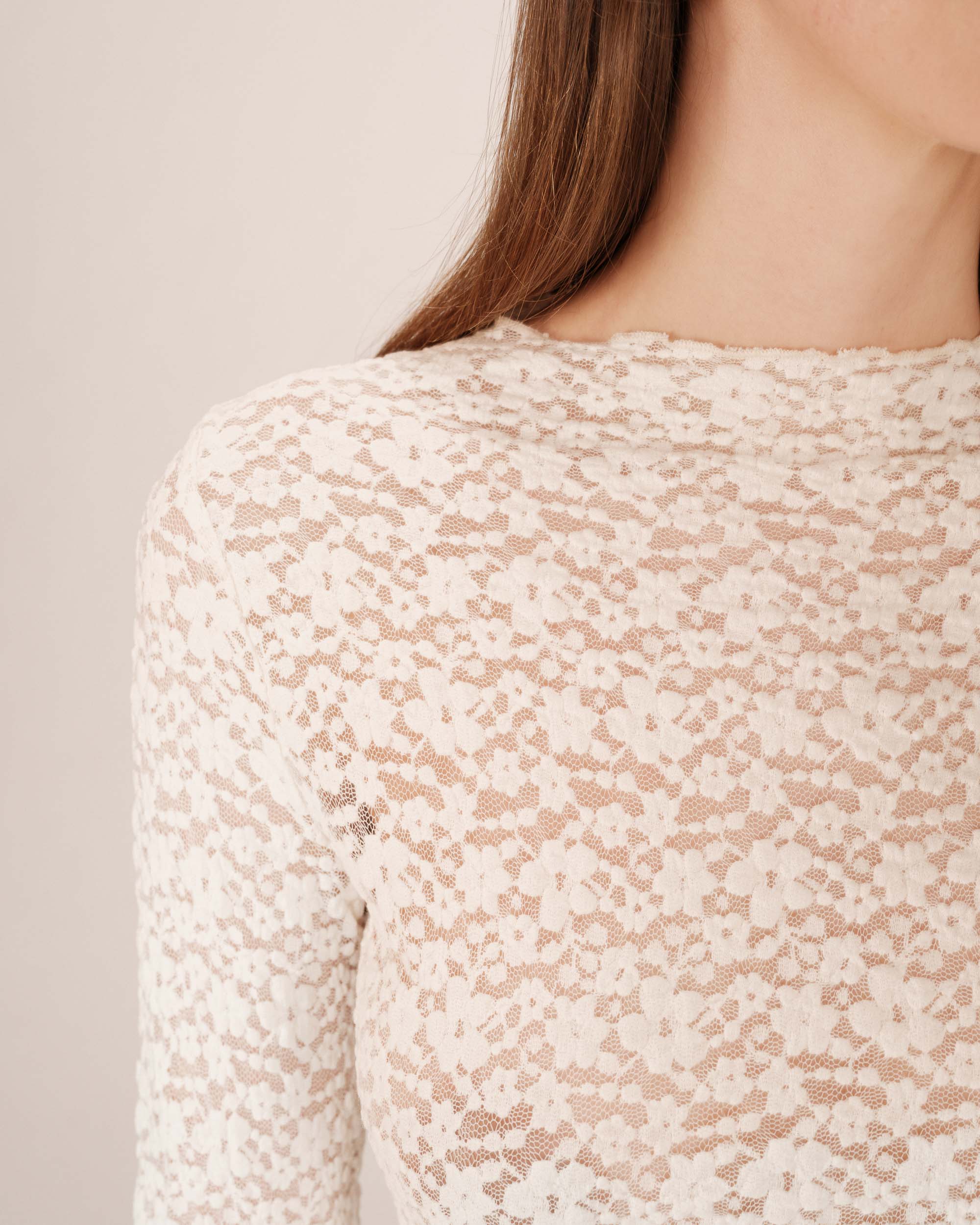 Top en dentelle transparent ecru Shady
