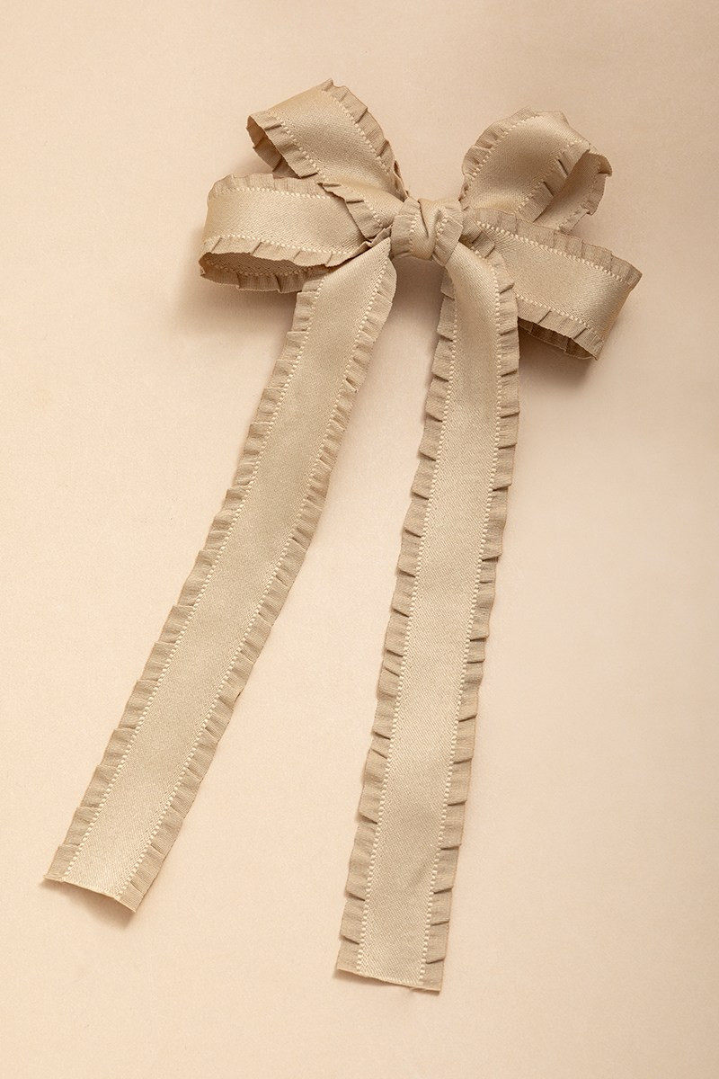 Sandra Ruffle Edge Bow With Tails Hair Barrette