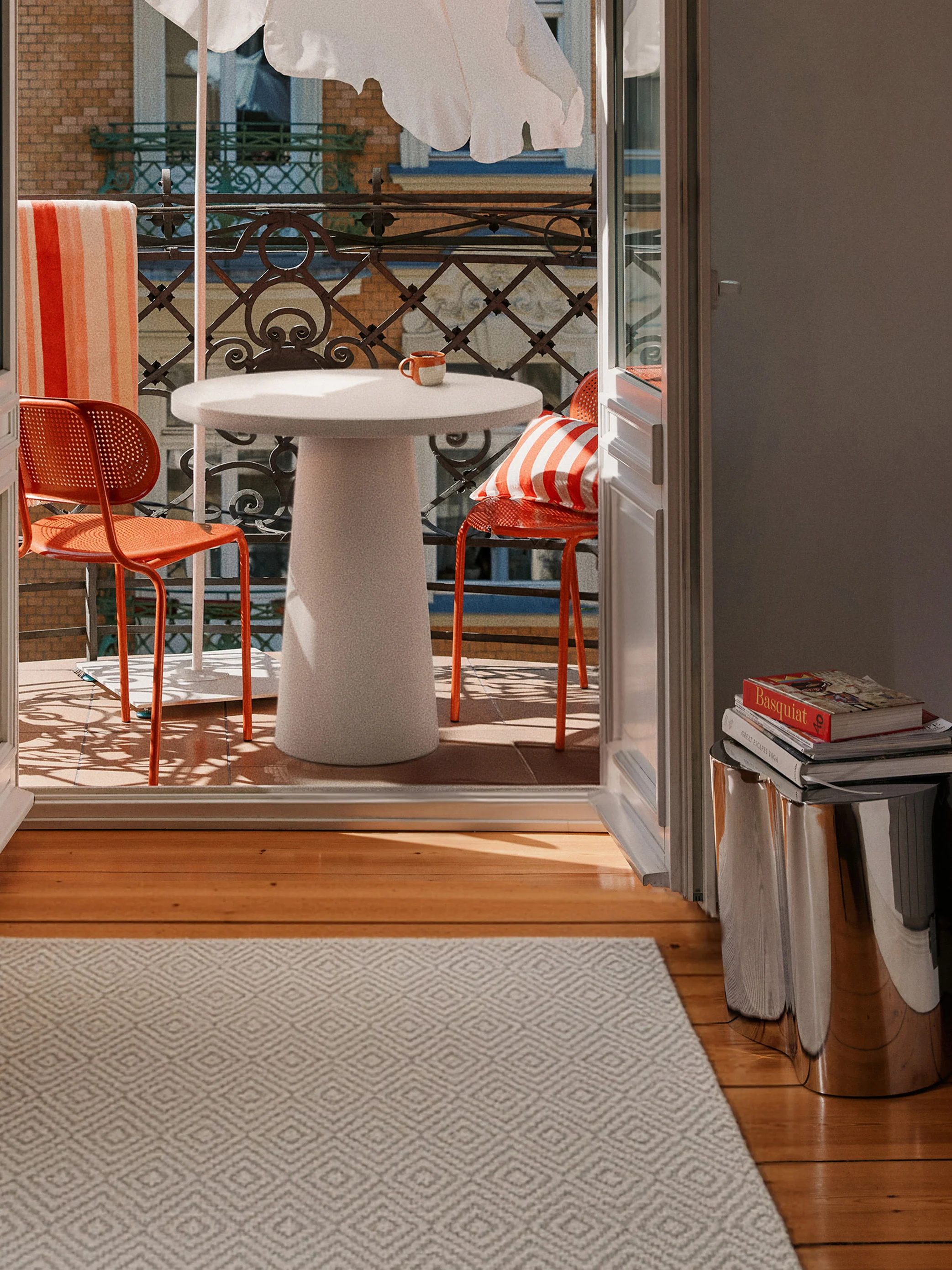 Handgewebter Indoor & Outdoor-Teppich Rika mit Vintage-Rautenmuster