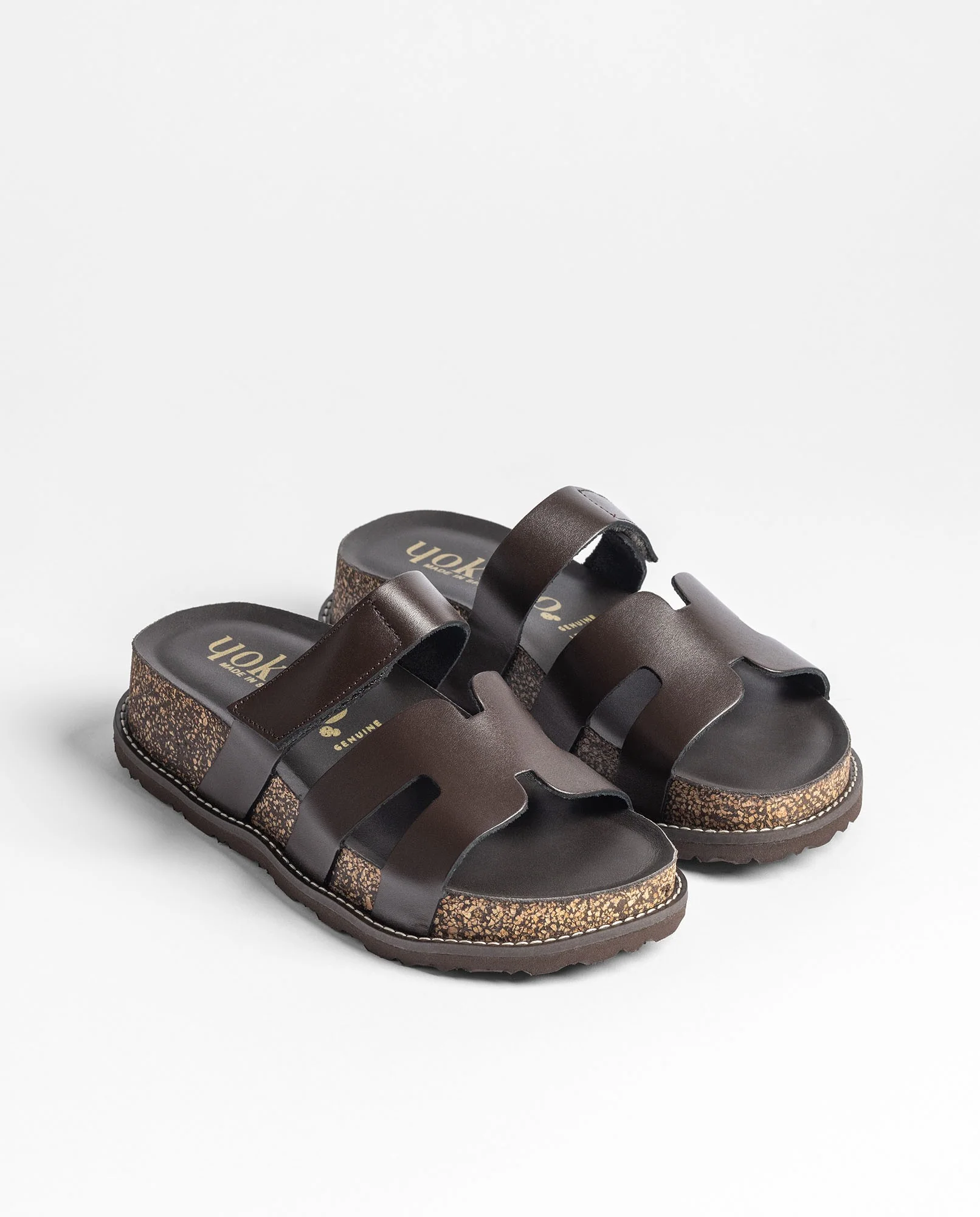 Sandalia plataforma OCA-125 marrón oscuro
